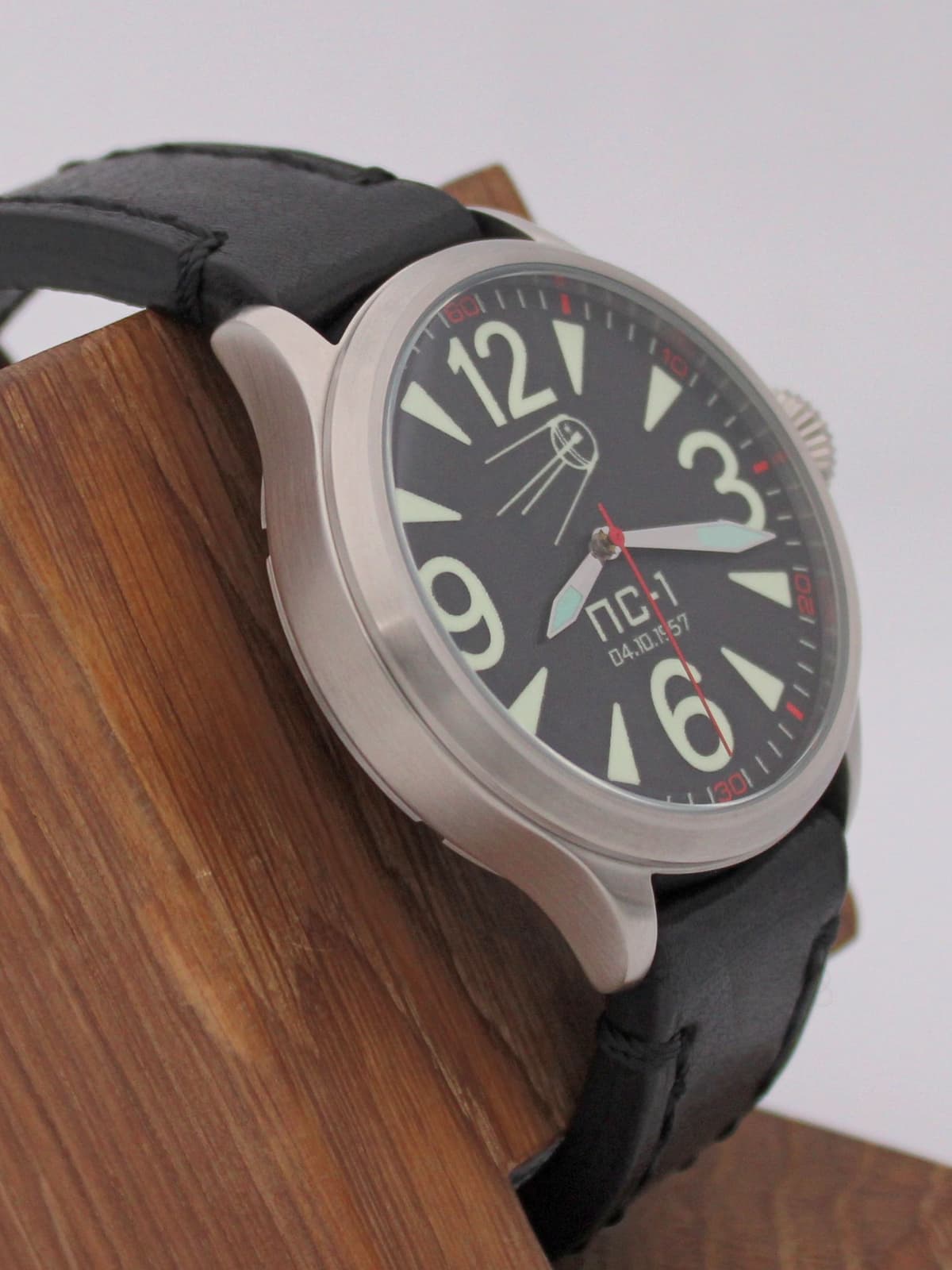 Часы "Простейший Спутник-1" механические (Восток 2409) 11.124.01