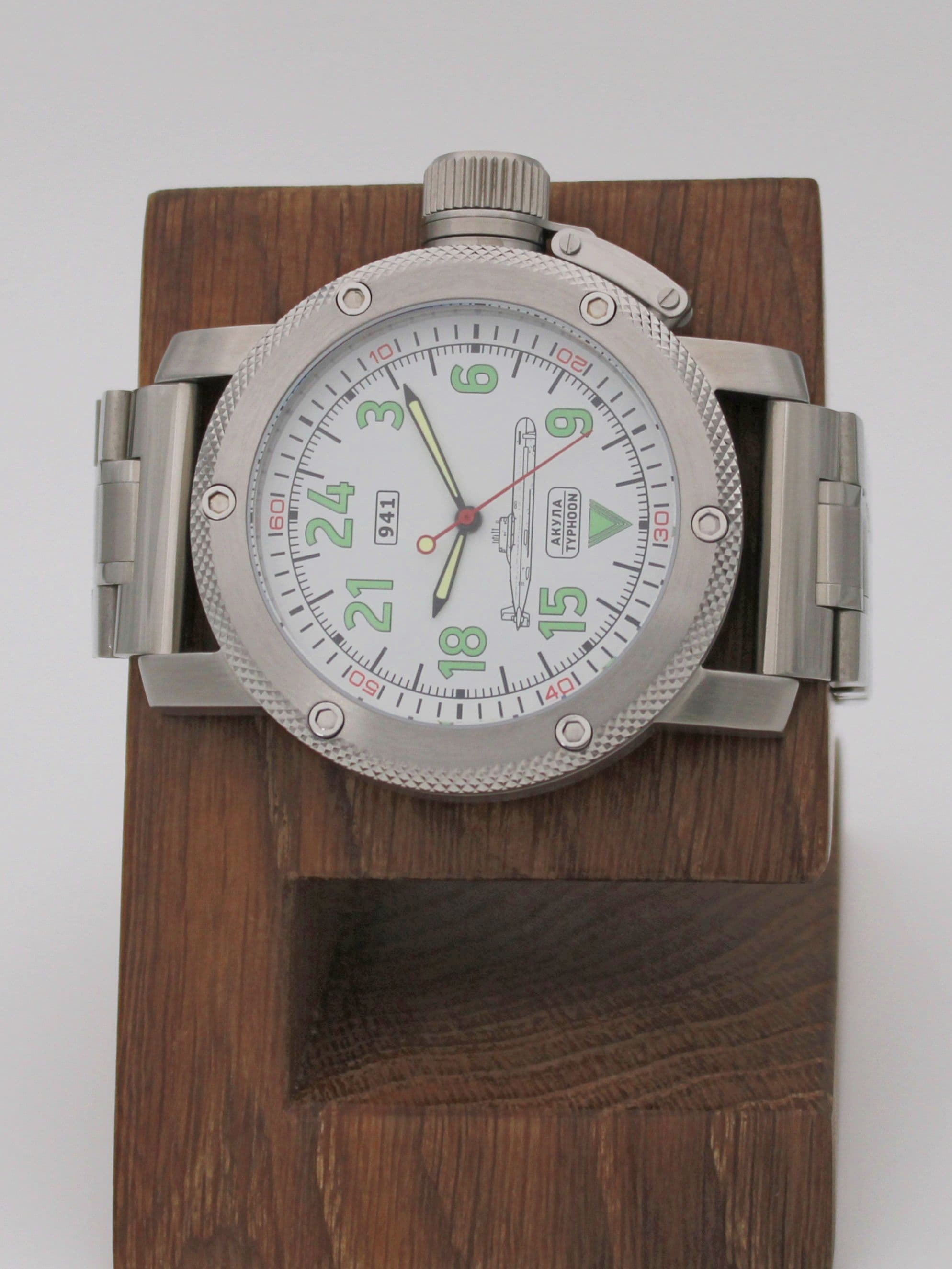 Часы 941 / Акула (Typhoon) механические с автоподзаводом (Восток 2431) 01.051.2