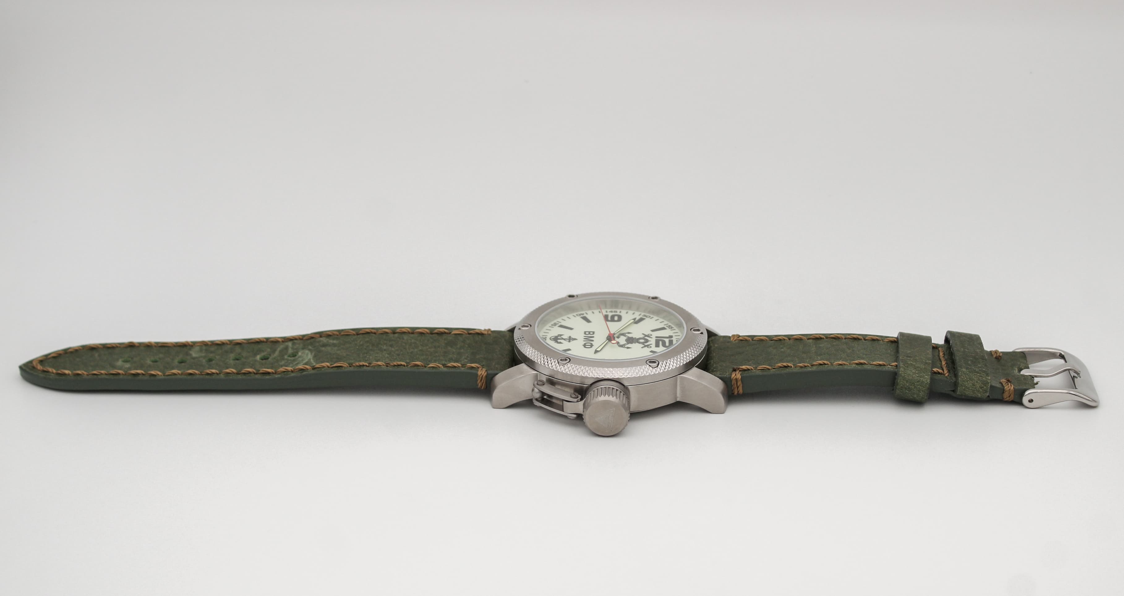 Часы ВМФ(с якорем) механизм Восток 2415.01