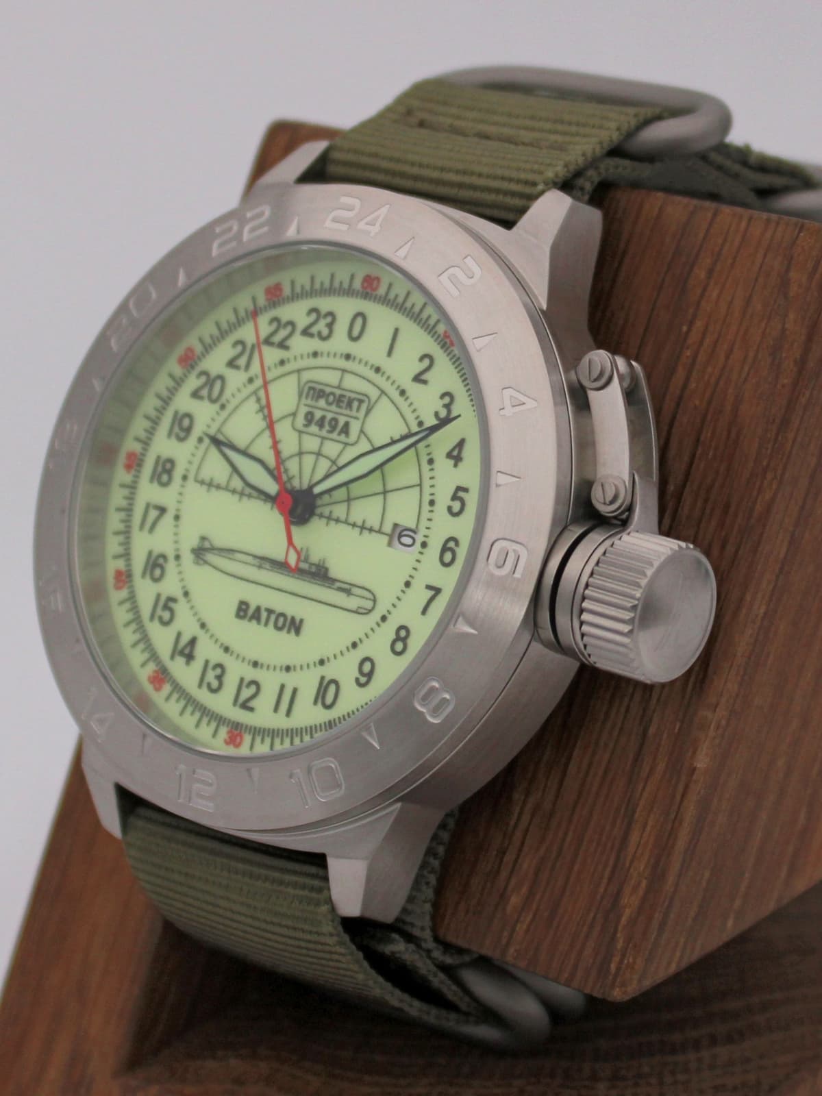 Часы 949А / Baton кварцевые (Ronda 515.24H) Q52.046.21