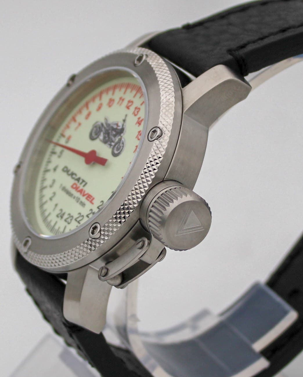 Часы DUCATI DIAVEL (мотоцикл) механизм Восток 2431.01