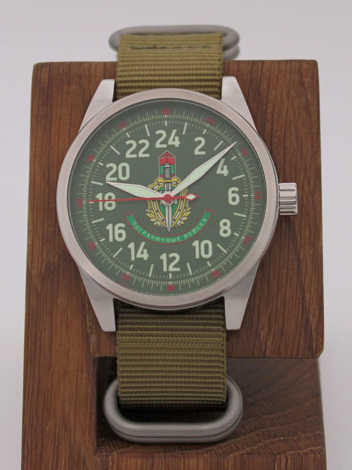 Часы Погранвойска механические (Ракета 2623) 21.242.21