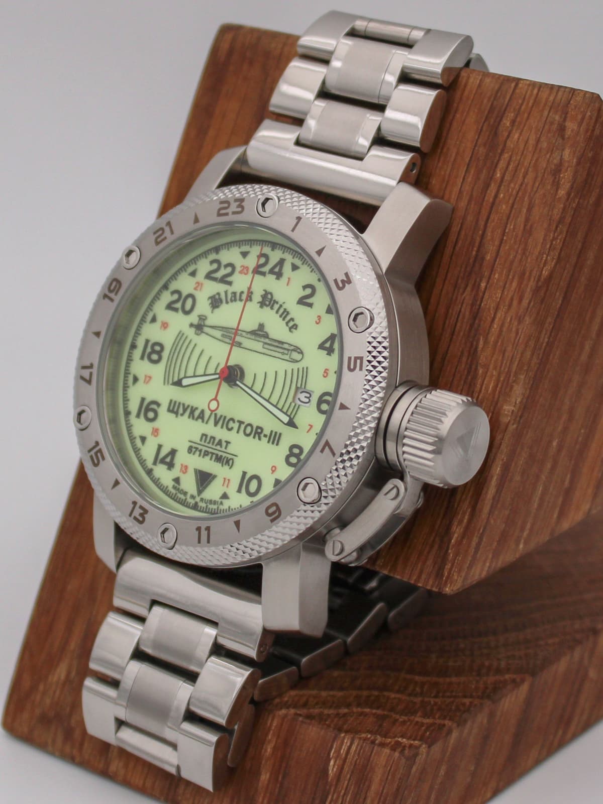 Часы 671 / Щука (Black Prince) кварцевые (Ronda 515.24H) Q47.066.2