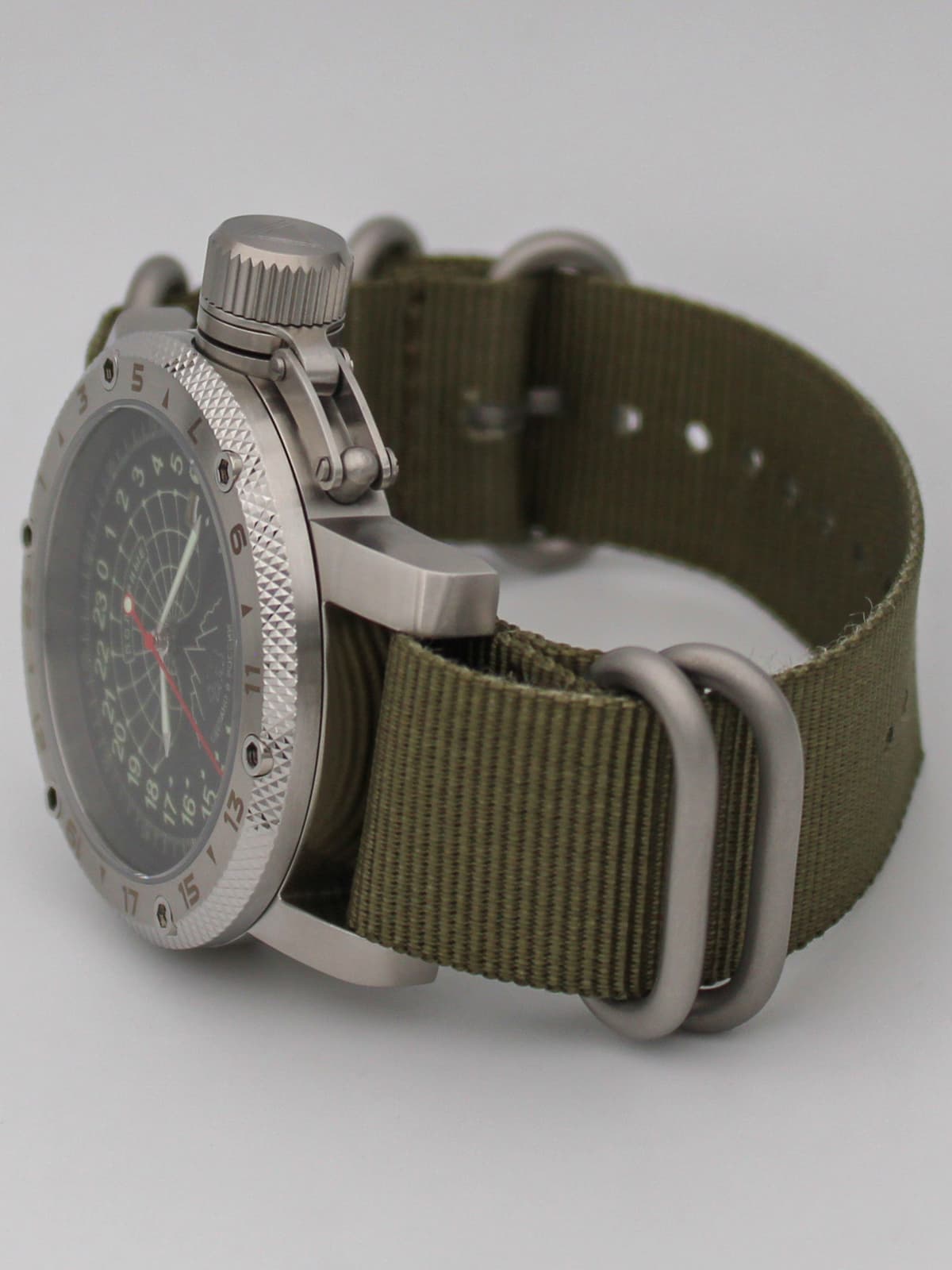 Часы Полярные кварцевые (Ronda 515.24H) Q47.133.21