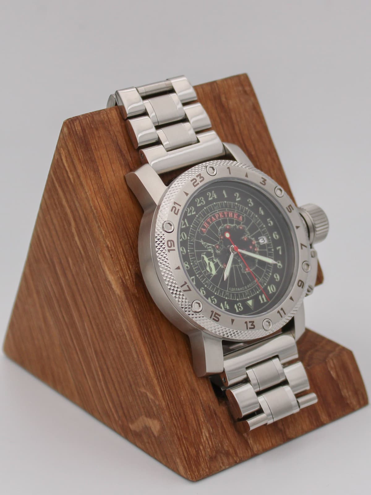 Часы Полярные / Антарктика кварцевые (Ronda 515.24H) Q47.141.2