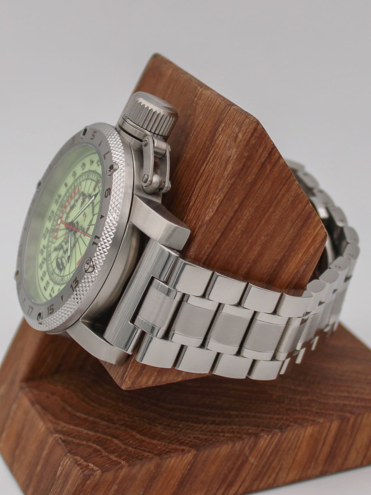 Часы Полярные / Антарктика кварцевые (Ronda 515.24H) Q47.140.2