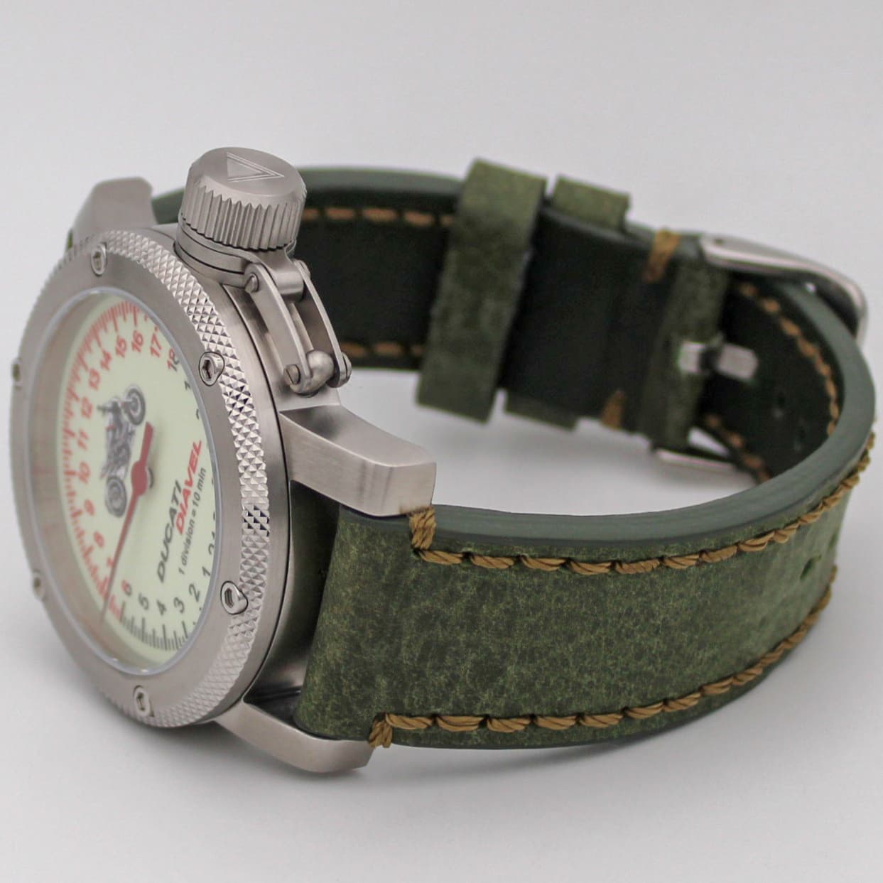 Часы DUCATI DIAVEL (мотоцикл) механизм Восток 2431.01