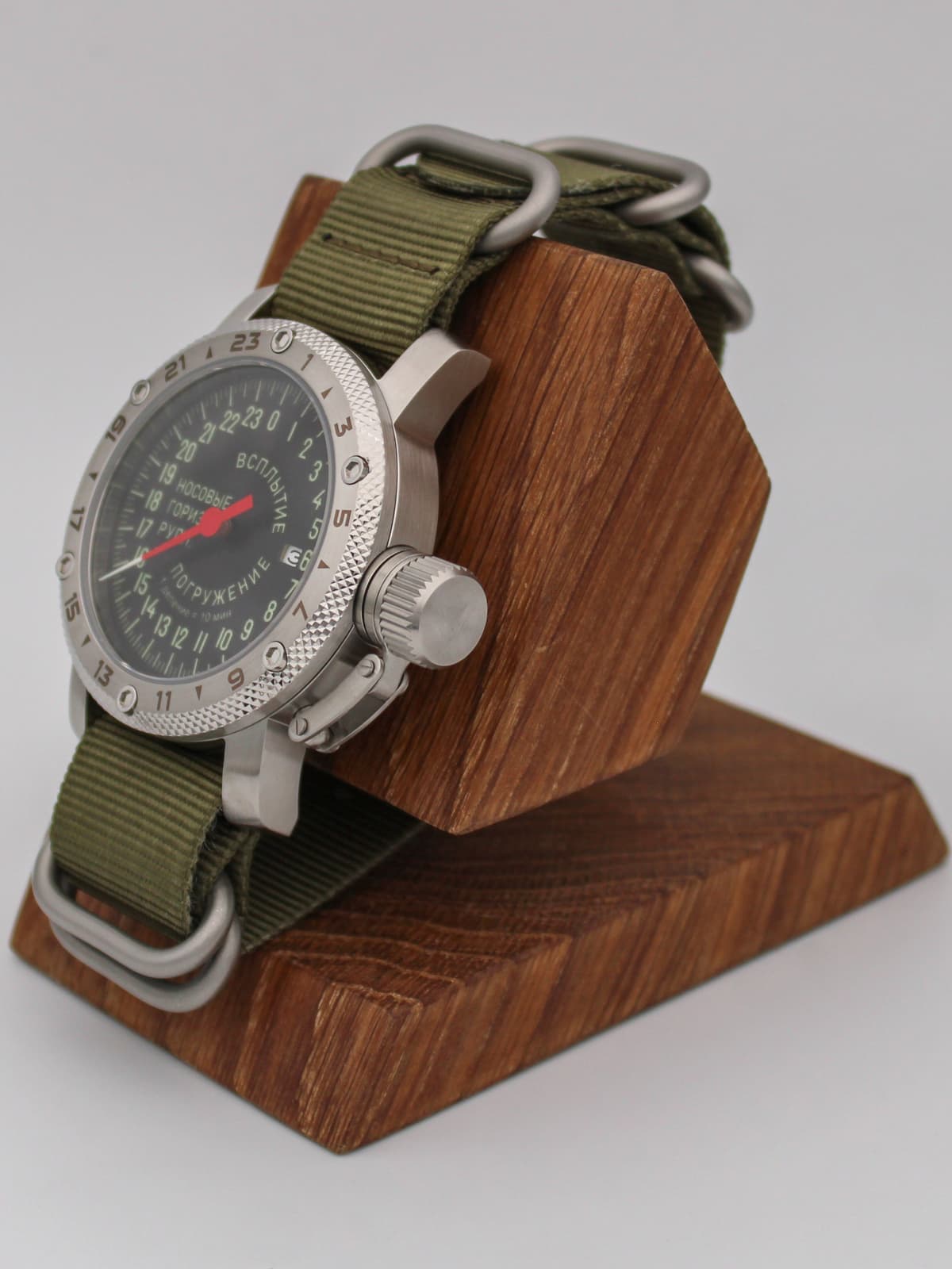 Часы Погружение / Всплытие однострелочные кварцевые (Ronda 515.24H) Q47.182.21