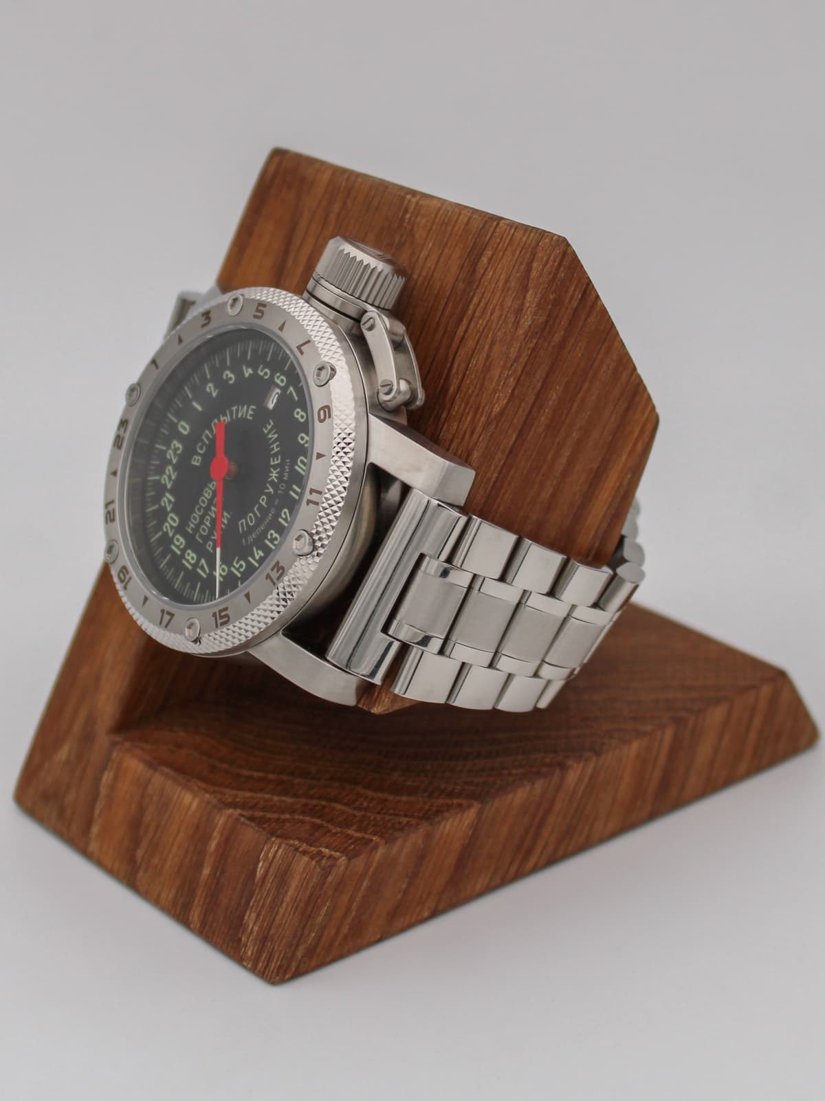 Часы Погружение / Всплытие однострелочные кварцевые (Ronda 515.24H) Q47.182.2