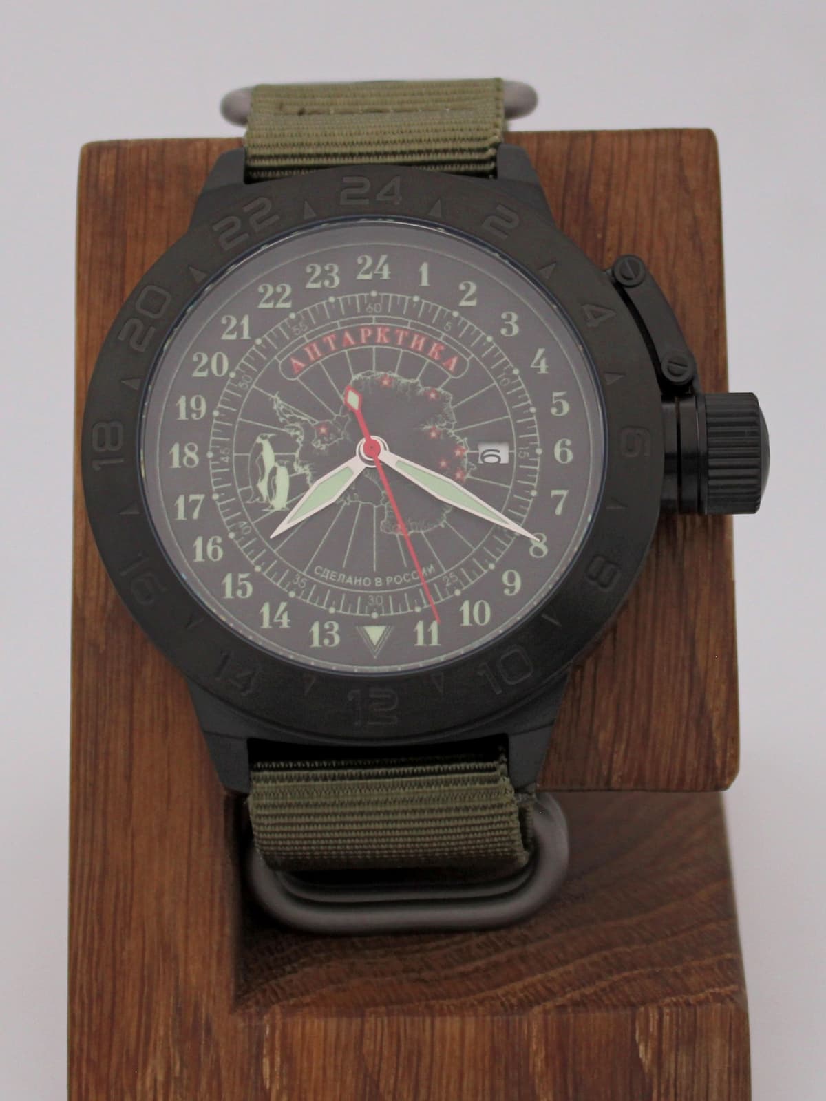 Часы Полярные / Антарктика кварцевые (Ronda 515.24H) Q152.141.21