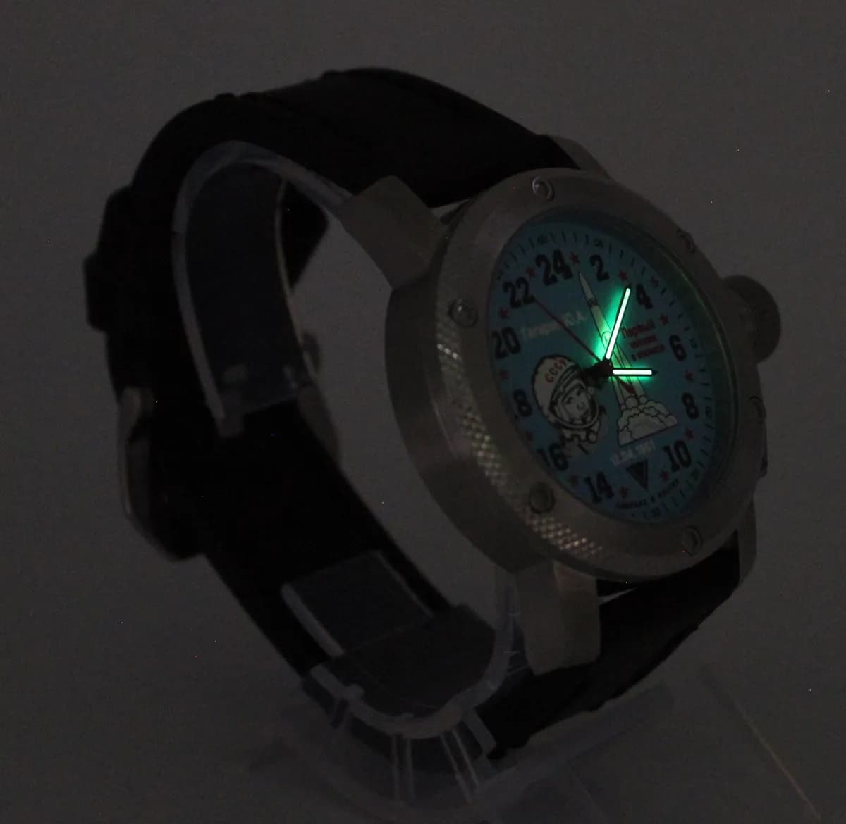 Часы наручные ’’Гагарин” механические 115.01 ,  механизм Ракета 2623 Н