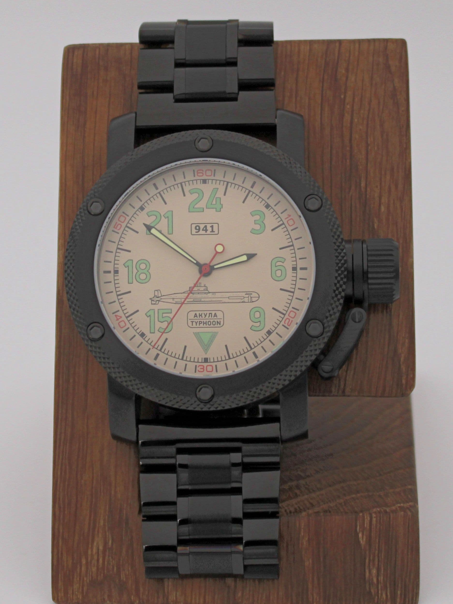 Часы 941 / Акула (Typhoon) механические (Ракета 2623) 103.052.1
