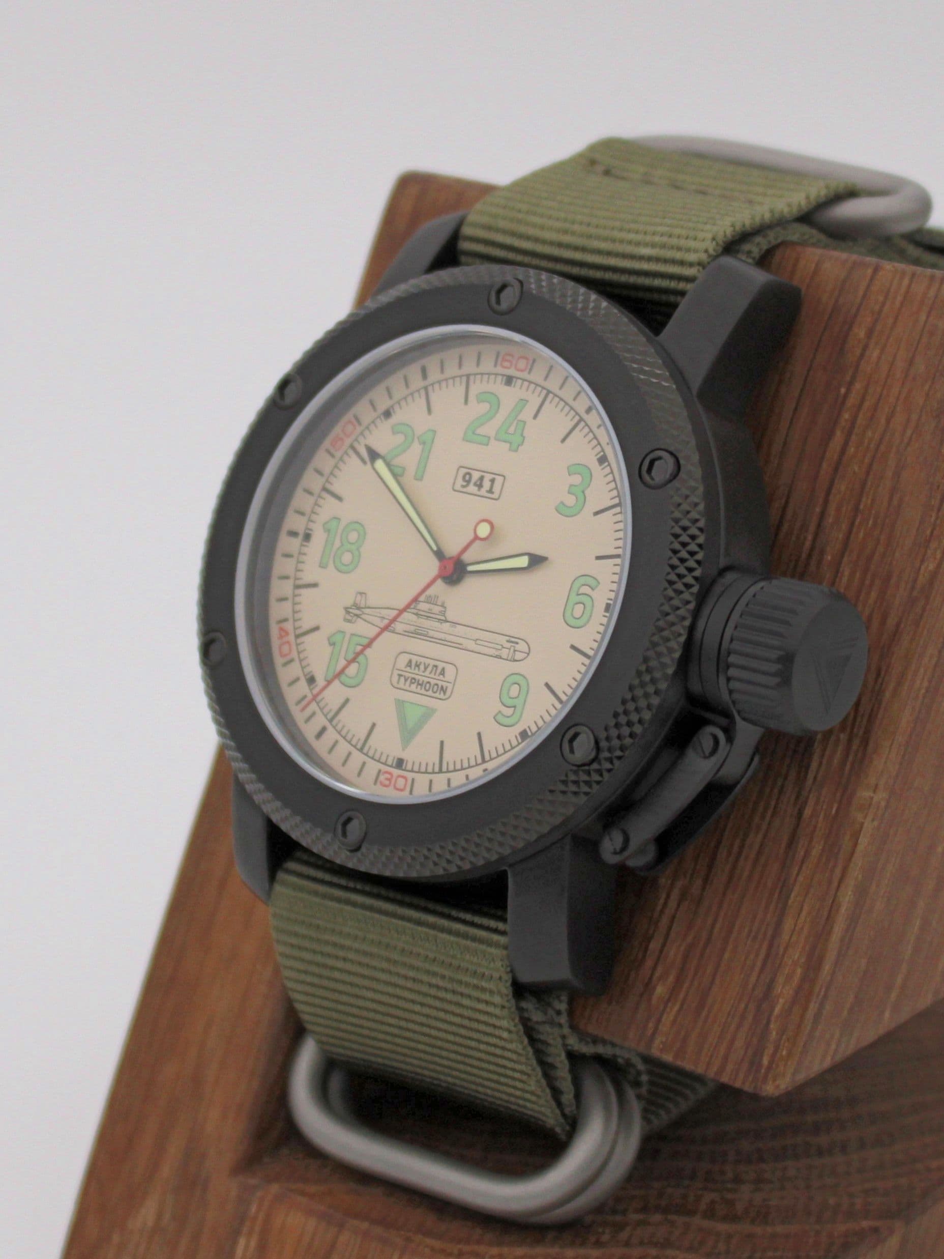 Часы 941 / Акула (Typhoon) механические с автоподзаводом (Восток 2431) 101.052.21