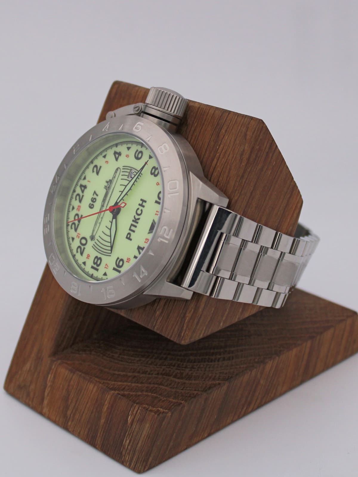 Часы 667 РПКСН кварцевые (Ronda 515.24H) Q52.038.2