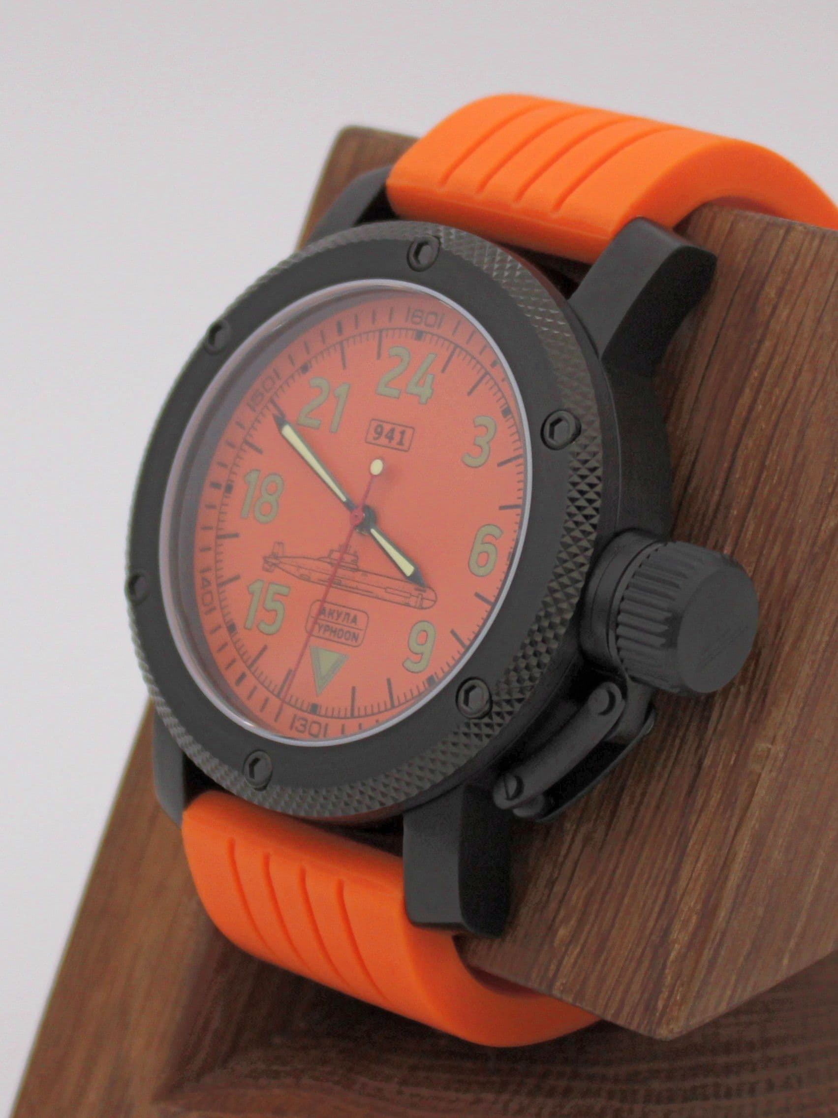 Часы 941 / Акула (Typhoon) механические (Ракета 2623) 103.053.15