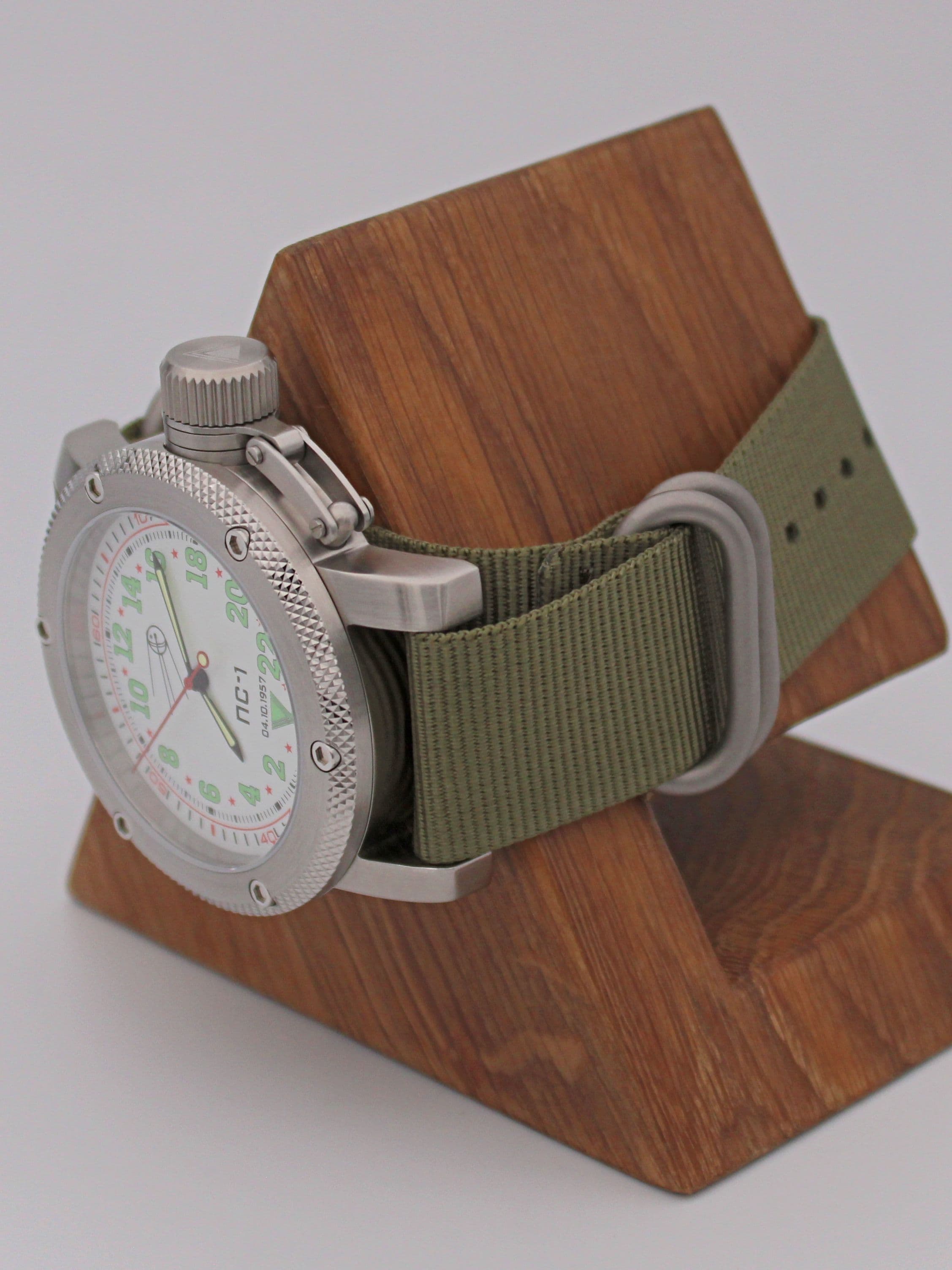 Часы "Простейший Спутник-1" механические с автоподзаводом (Восток 2431) 01.121.21