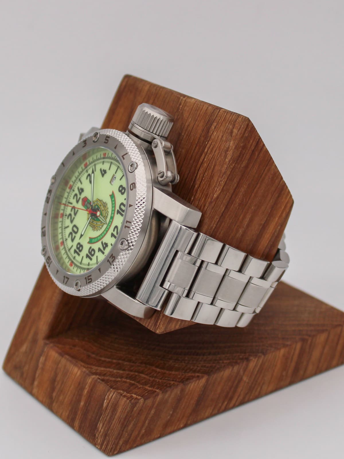 Часы Погранвойска кварцевые (Ronda 515.24H) Q47.173.2