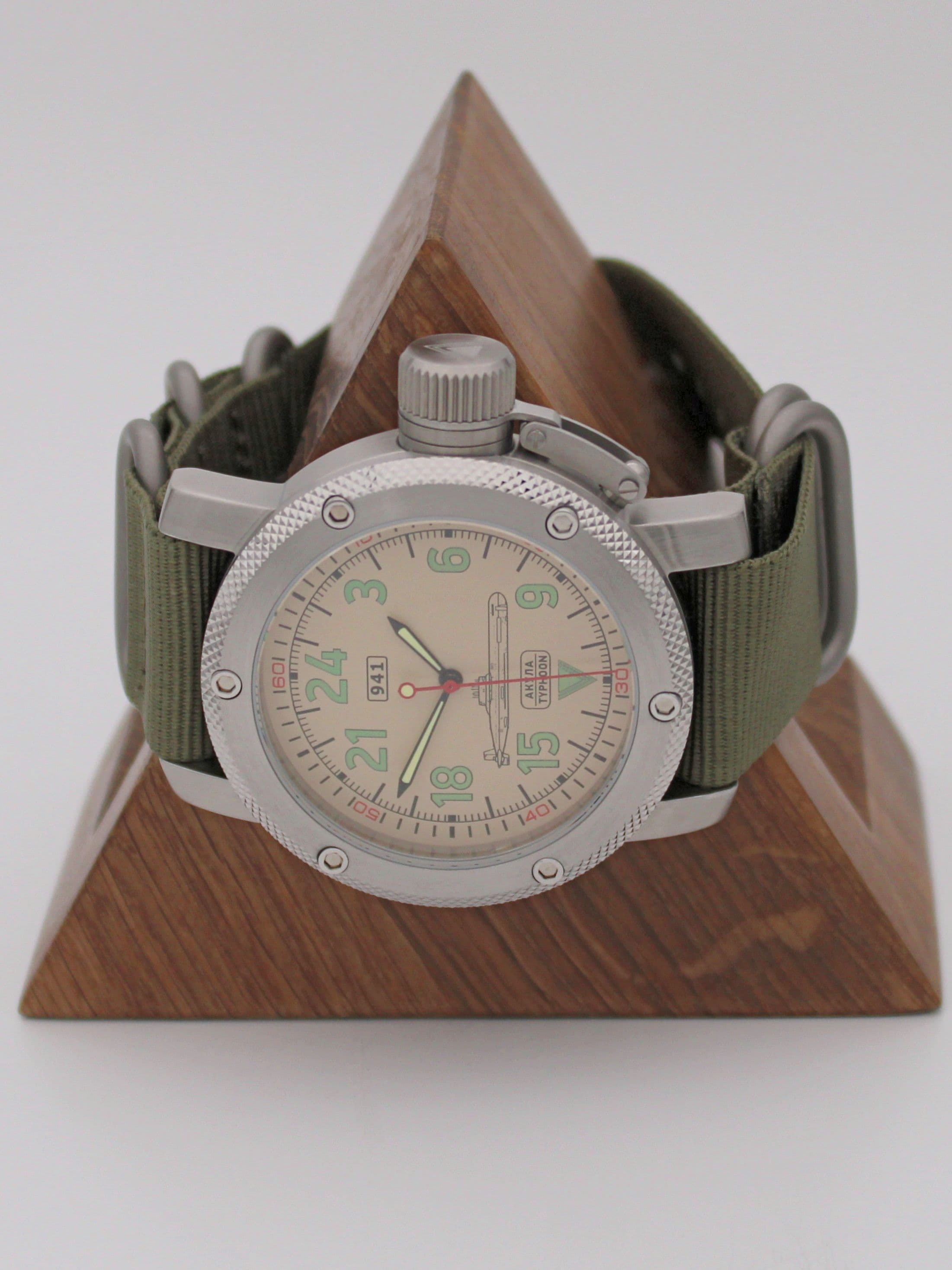 Часы 941 / Акула (Typhoon) механические с автоподзаводом (Восток 2431) 01.052.21