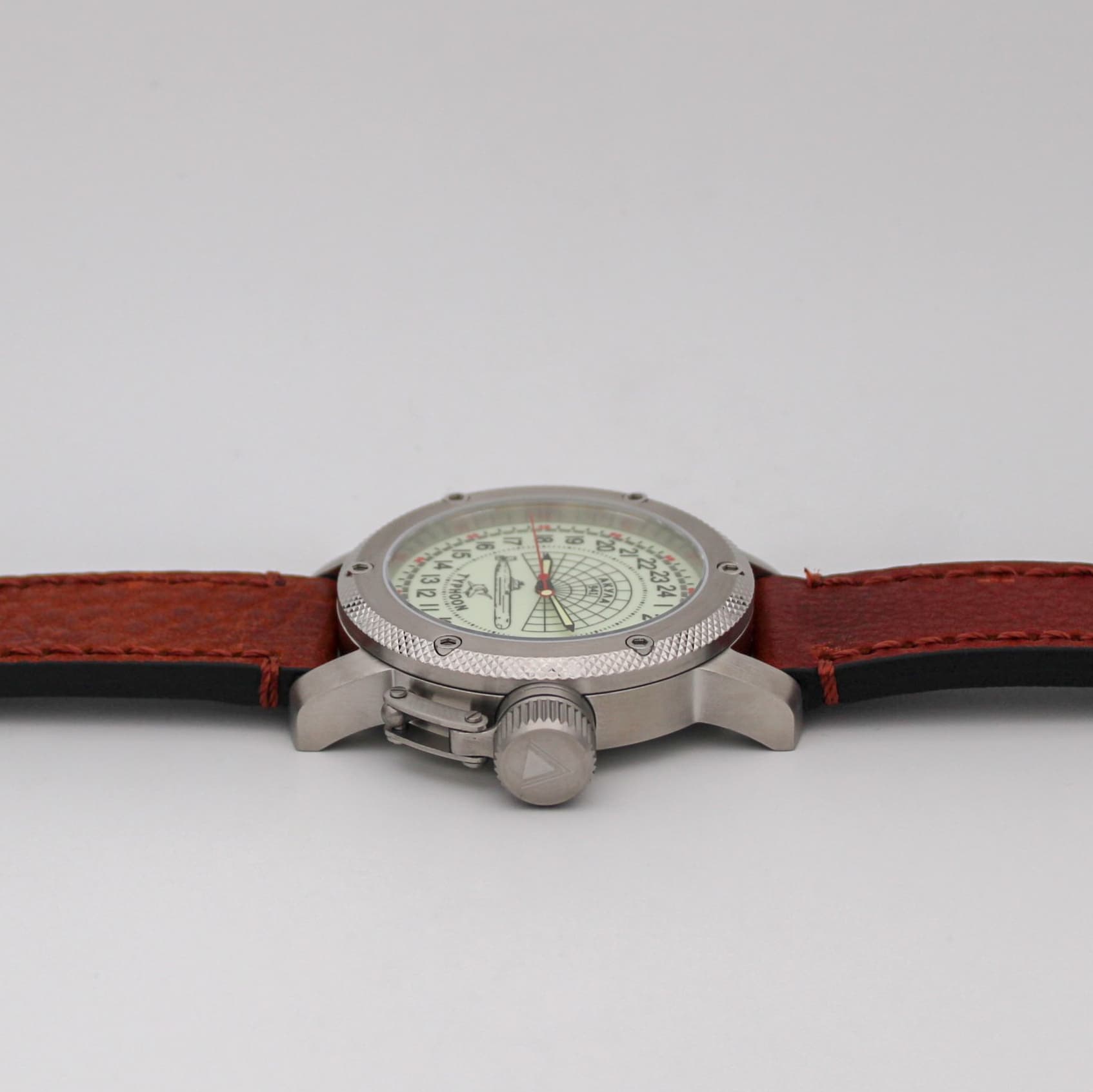 Часы 941 / Акула (Typhoon) механизм Восток 2431