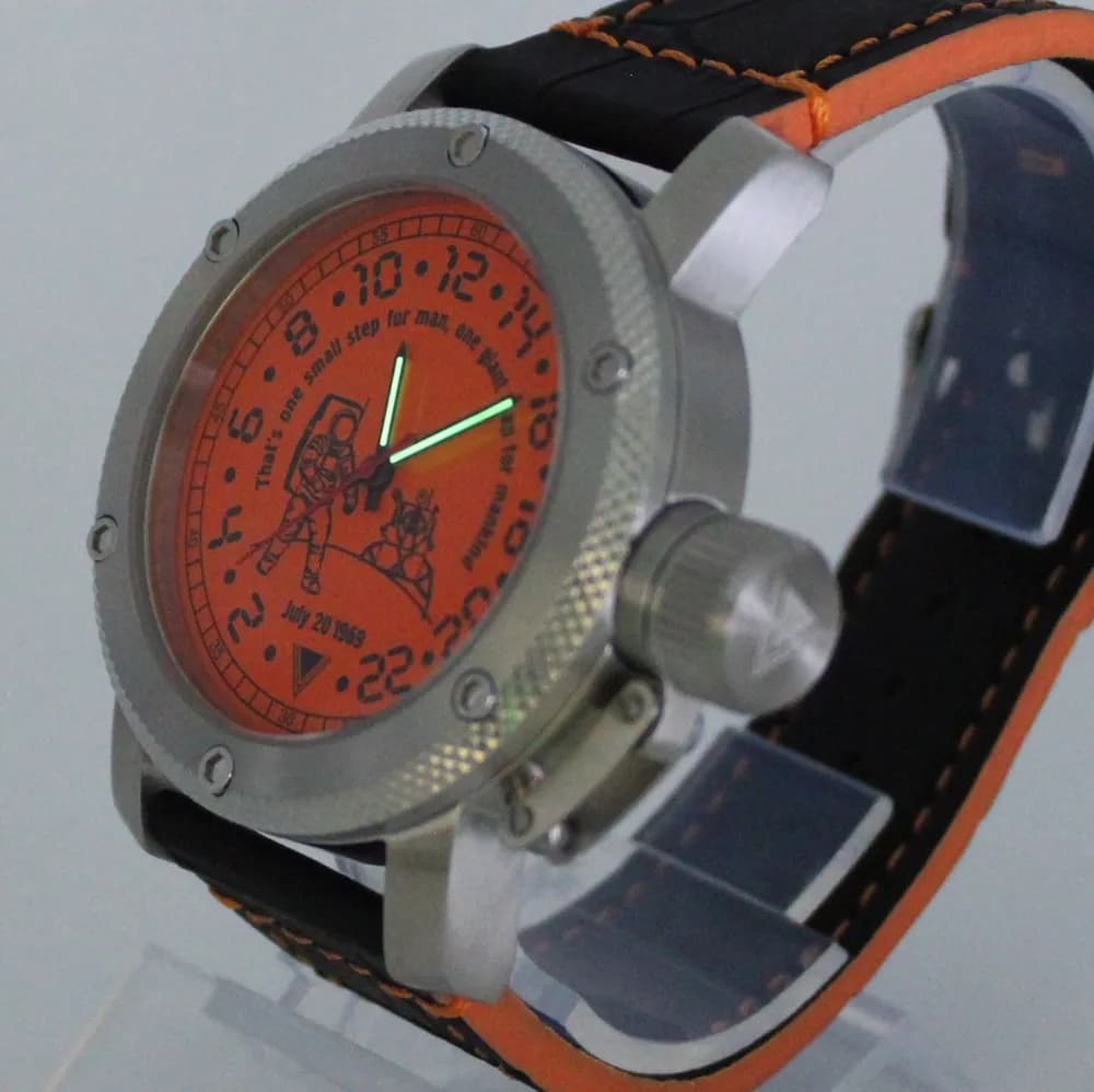 Часы Высадка на Луне механические 127.015 механизм Ракета 2623