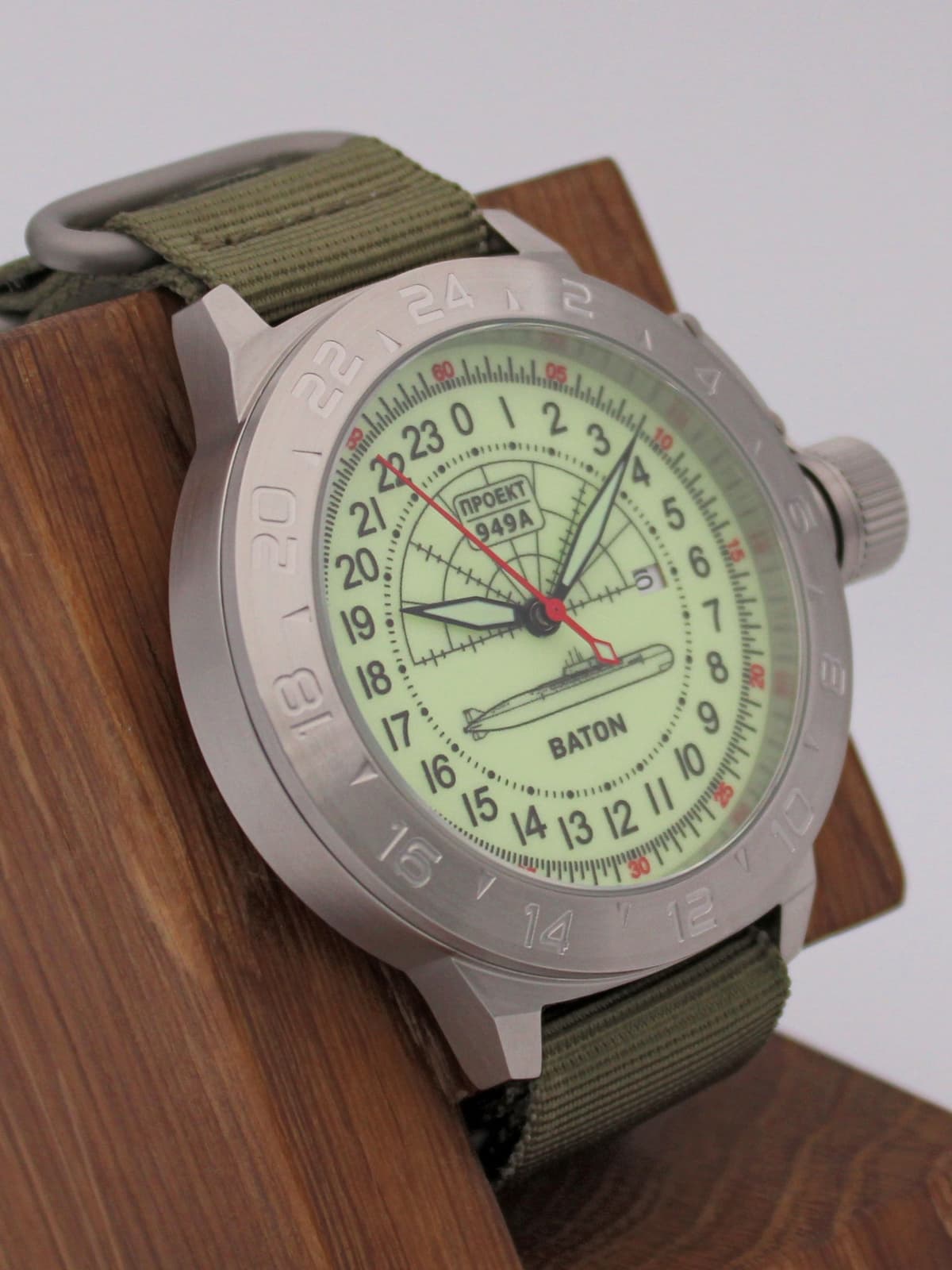 Часы 949А / Baton кварцевые (Ronda 515.24H) Q52.046.21