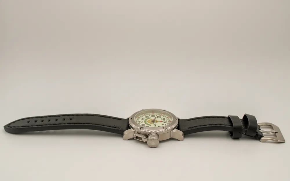 Часы наручные Погранвойска 173.01, механические, механизм Ракета 2623