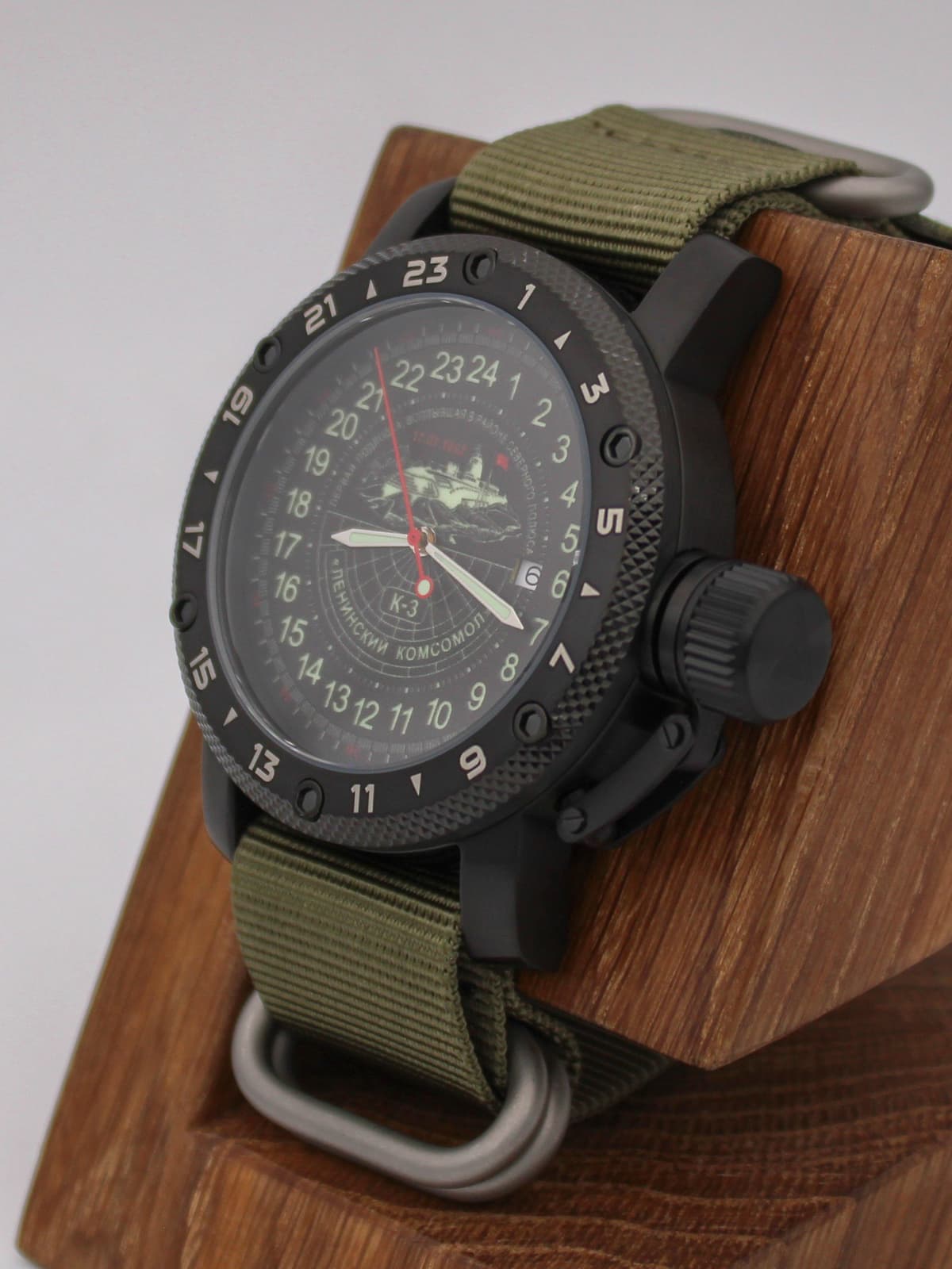 Часы К-3 "Ленинский комсомол" кварцевые (Ronda 515.24H) Q147.152.21