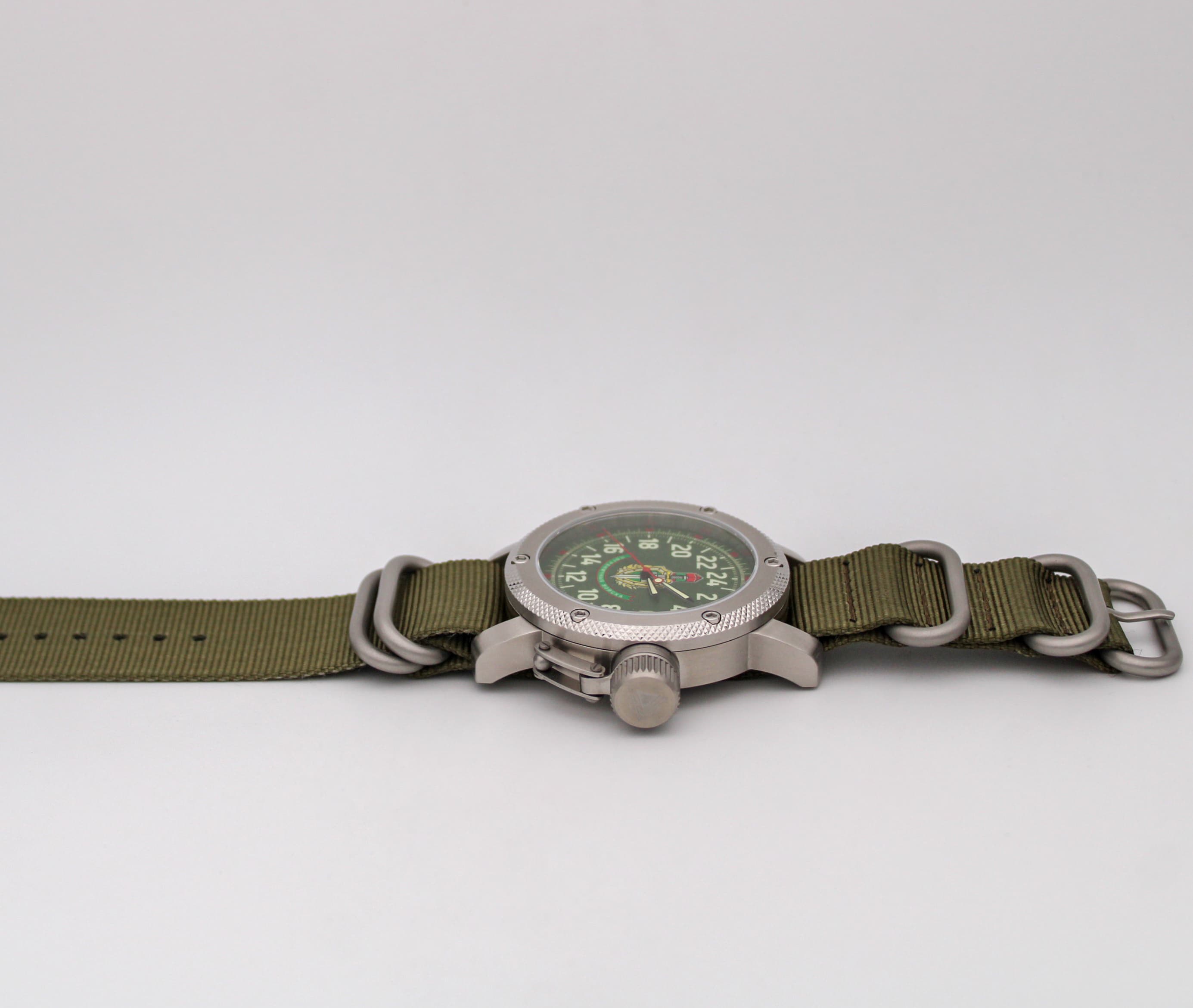 Часы Пограничные войска, механизм Восток 2431.01