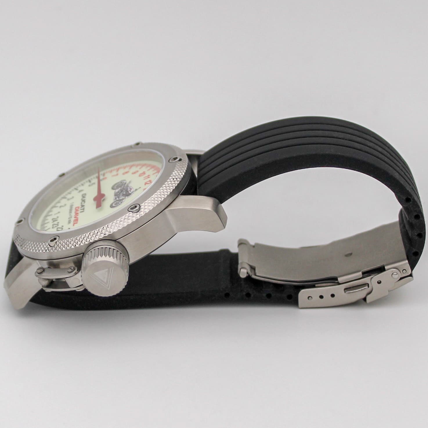 Часы DUCATI DIAVEL (мотоцикл) механизм Восток 2431.01