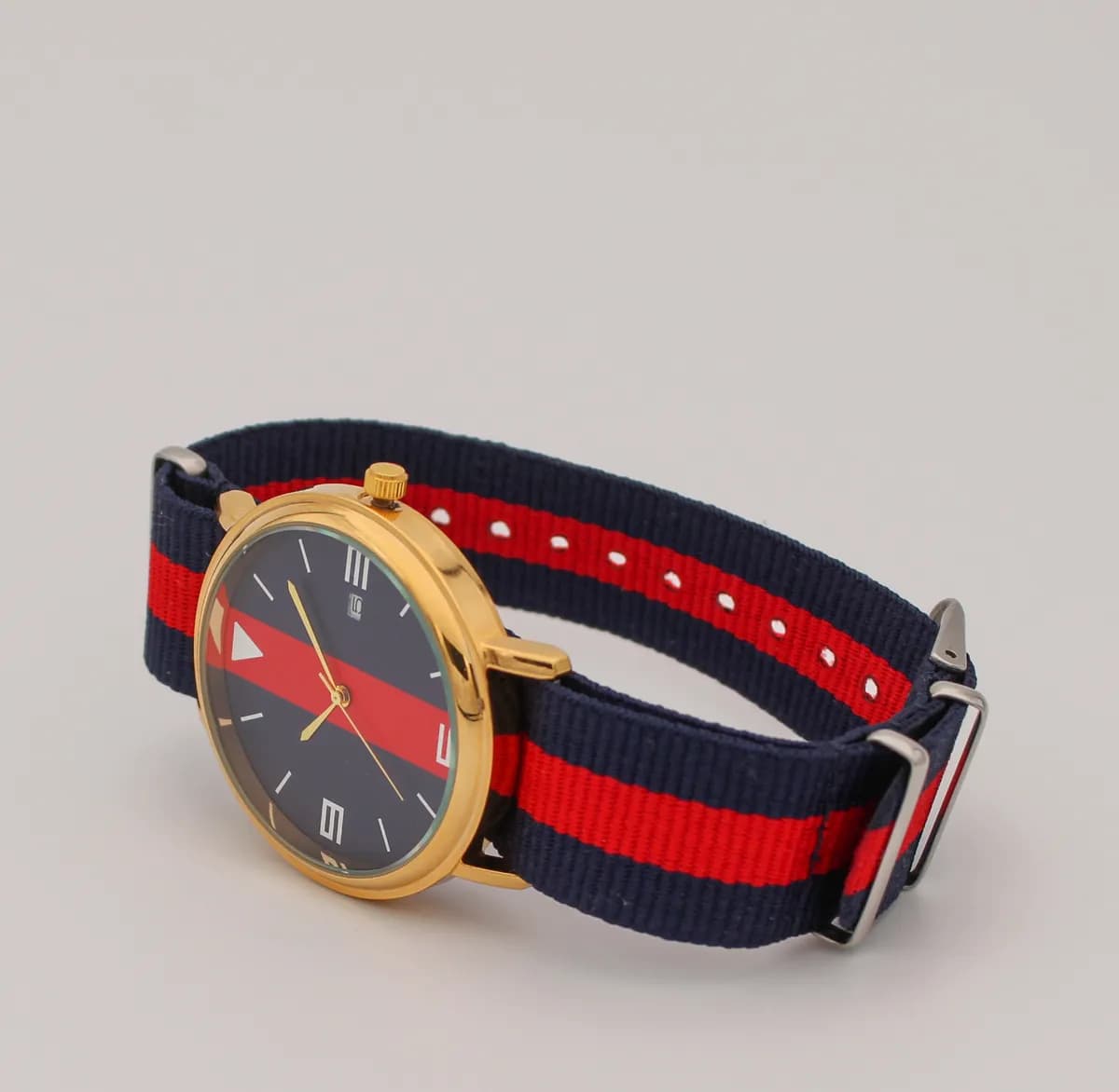 Часы наручные Triumph кварцевые 508.52 механизм Miyota 1M12 (Япония) 