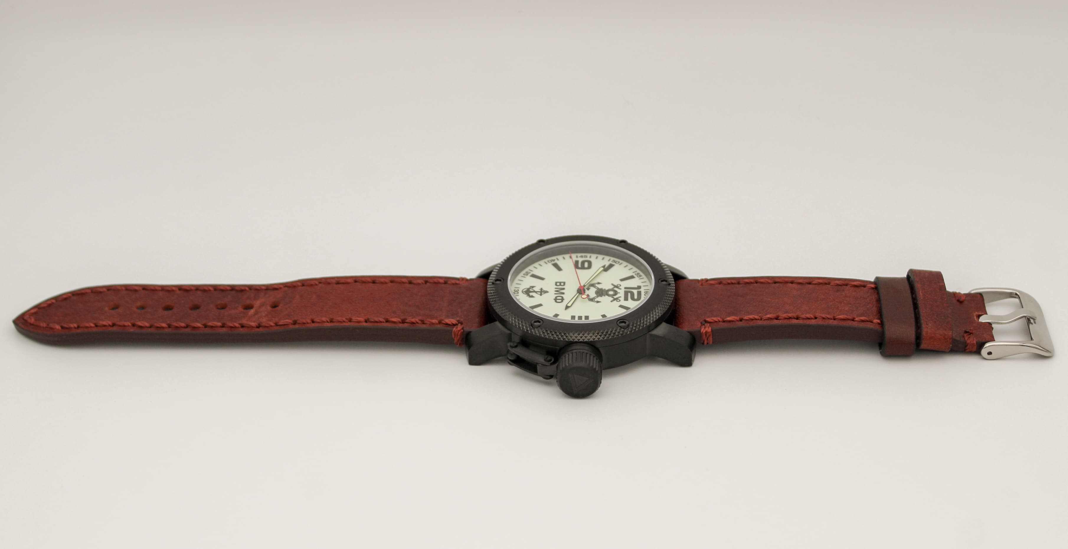 Часы ВМФ(с якорем) механизм Восток 2415.01