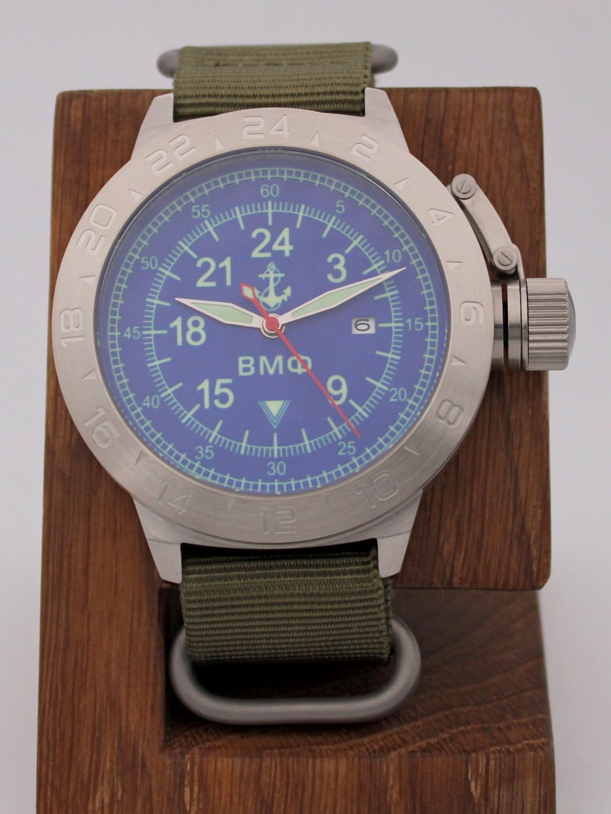 Часы ВМФ кварцевые (Ronda 515.24H) Q52.070.21