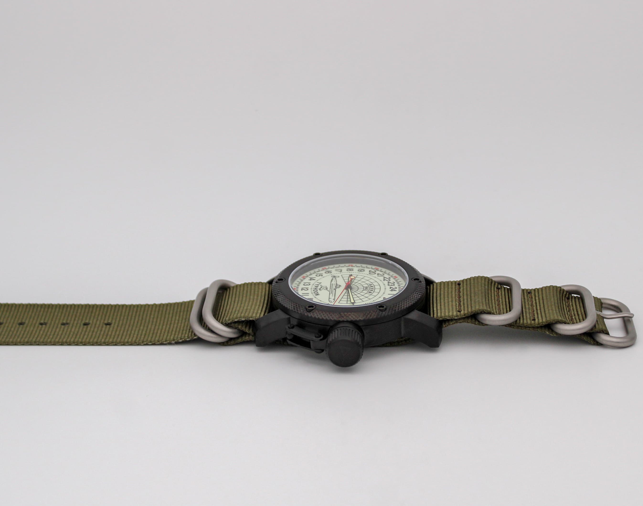 Часы 941 / Акула (Typhoon) механизм Восток 2431