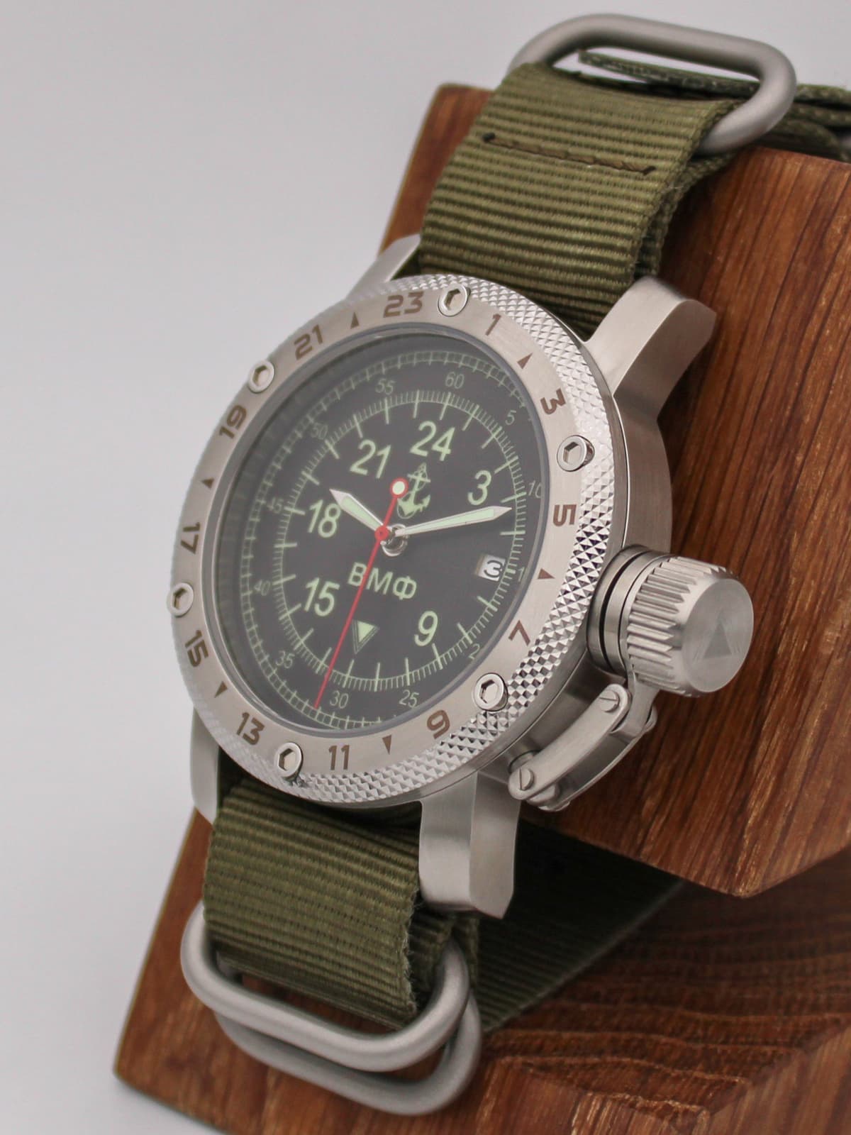 Часы ВМФ кварцевые (Ronda 515.24H) Q47.060.21