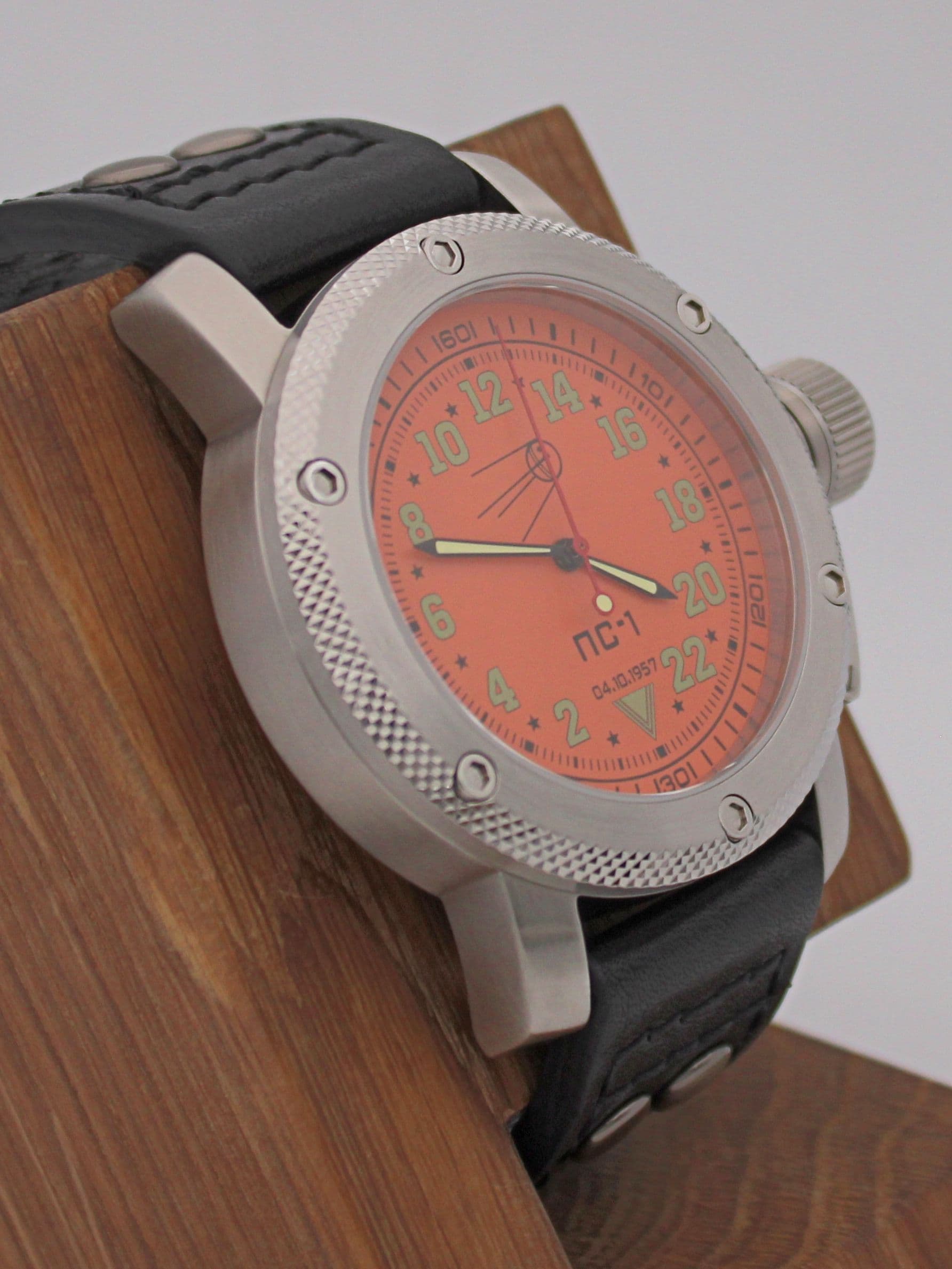 Часы "Простейший Спутник-1" механические с автоподзаводом (Восток 2431) 01.123.01