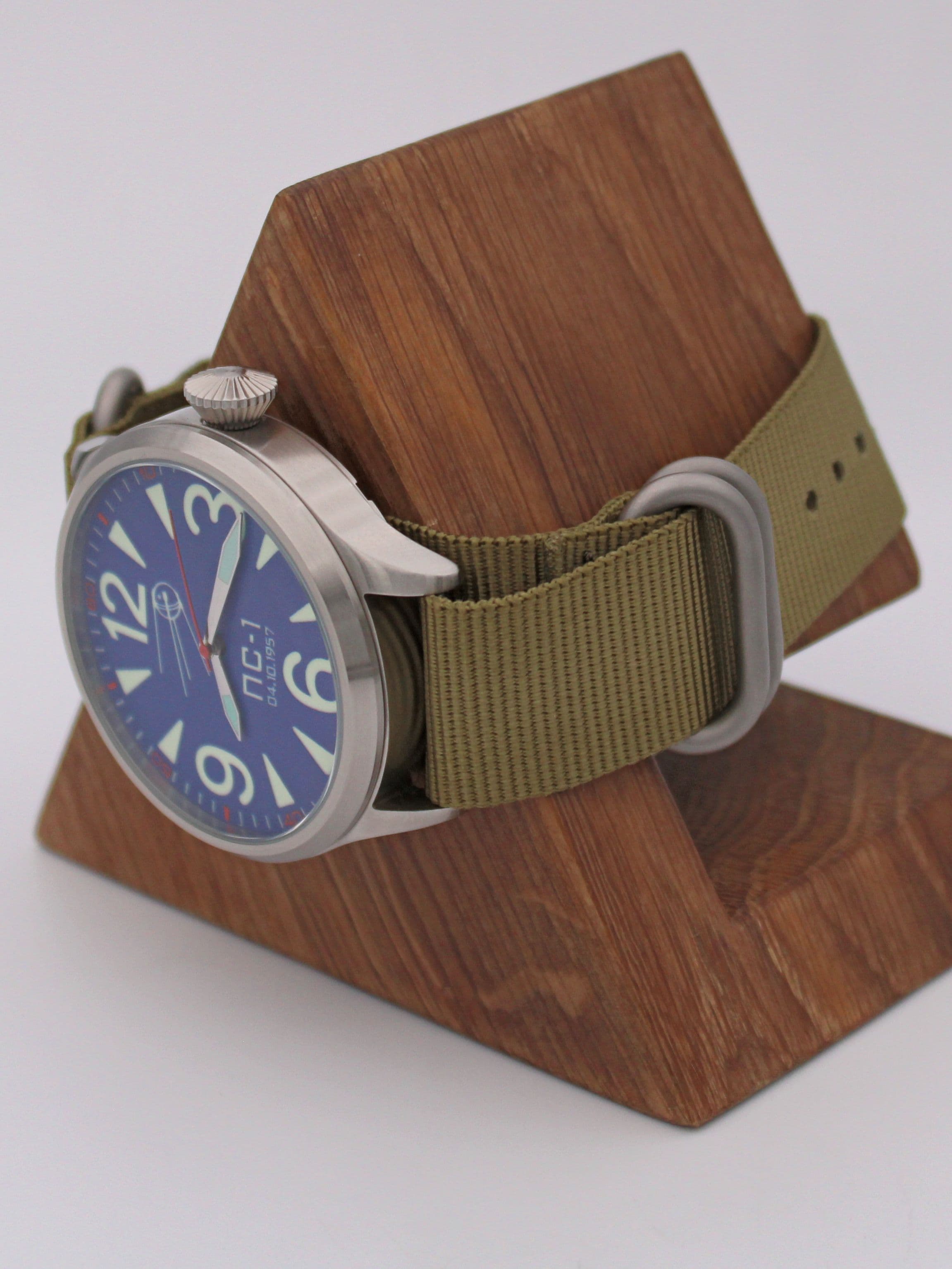 Часы "Простейший Спутник-1" механические (Восток 2409) 11.125.21