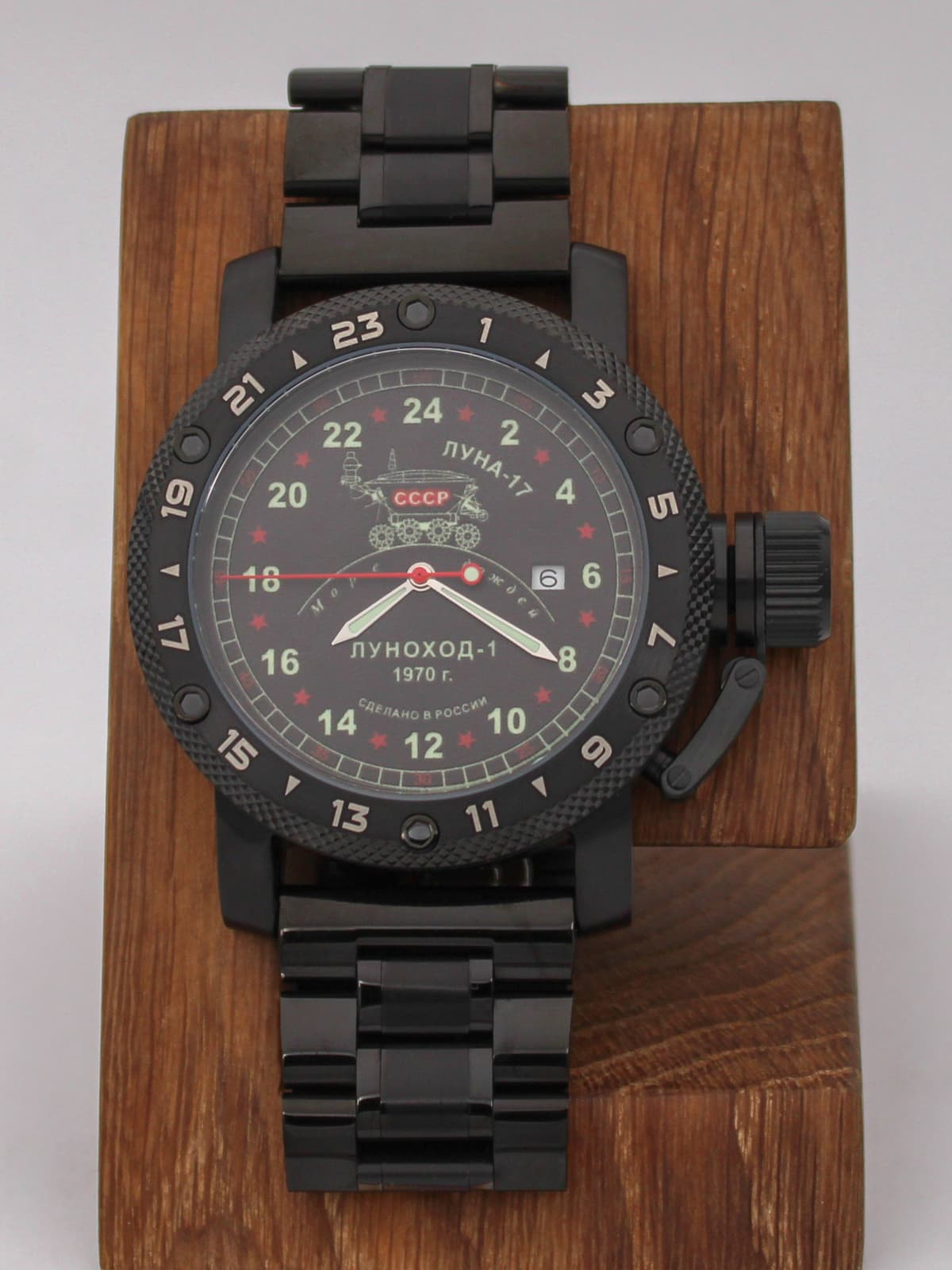 Часы "Луноход-1" кварцевые (Ronda 515.24H) Q147.406.1