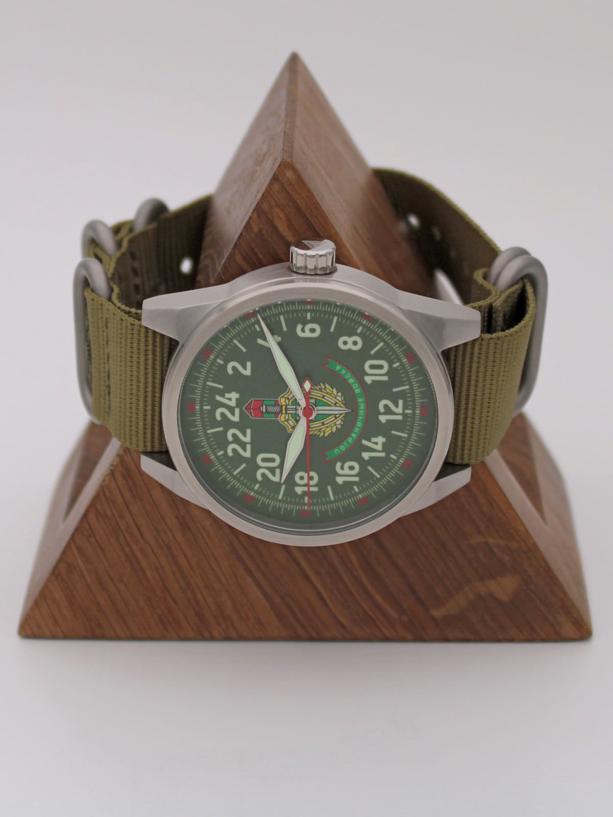 Часы Погранвойска механические (Ракета 2623) 21.242.21