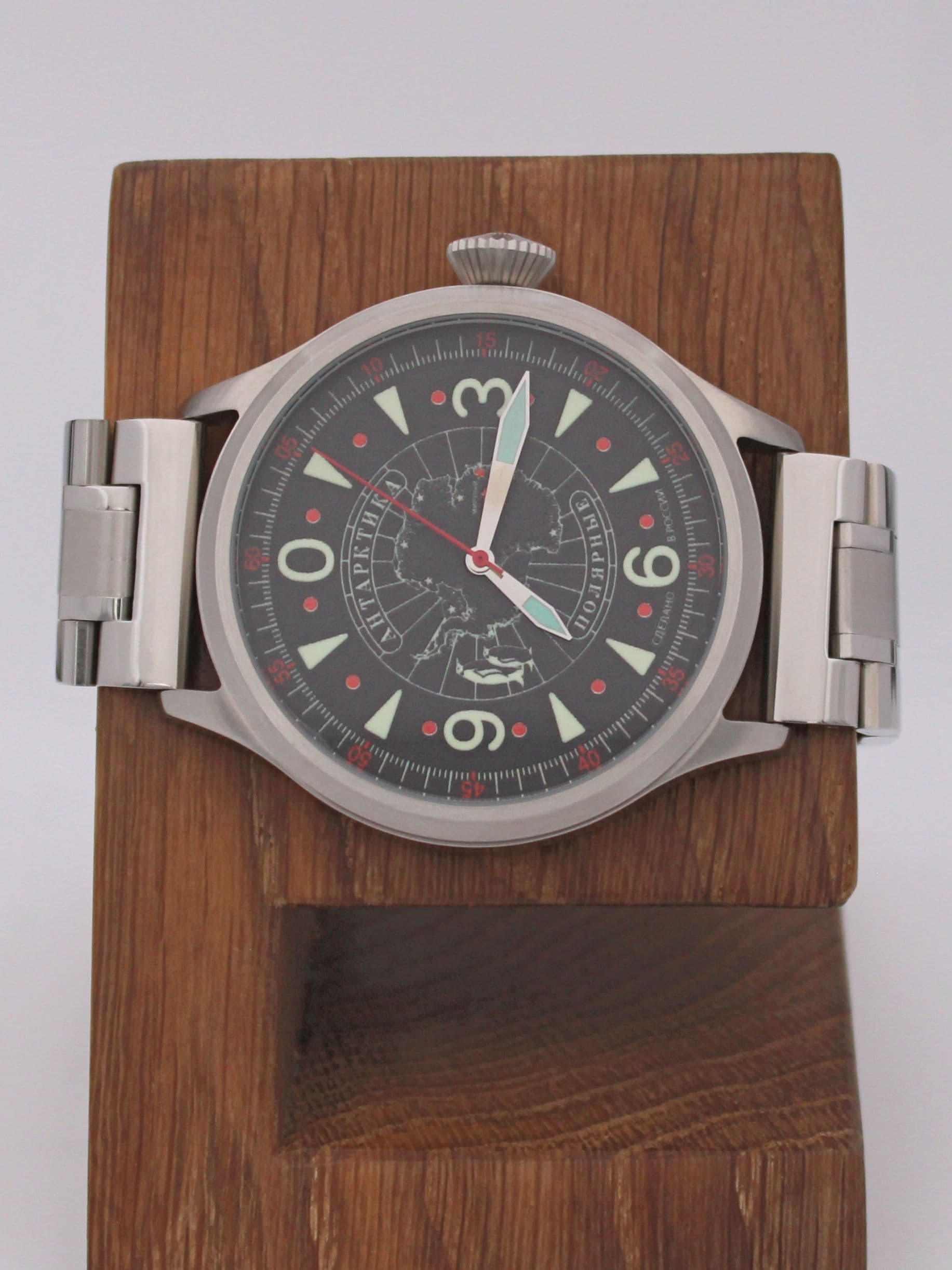 Часы Полярные "Антарктика" механические (Восток 2409) 11.531.2