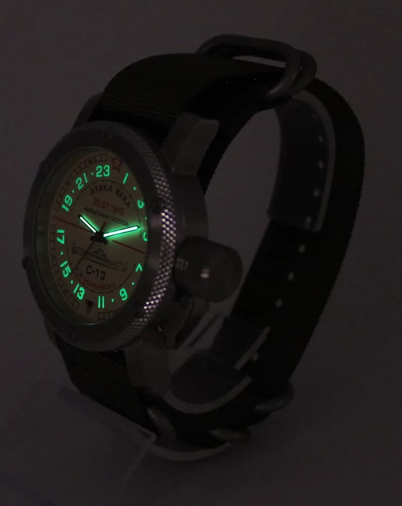 Часы С-13 "Атака века" 1082.21 механические с автоподзаводом (сапфировое стекло),  механизм Восток 2431