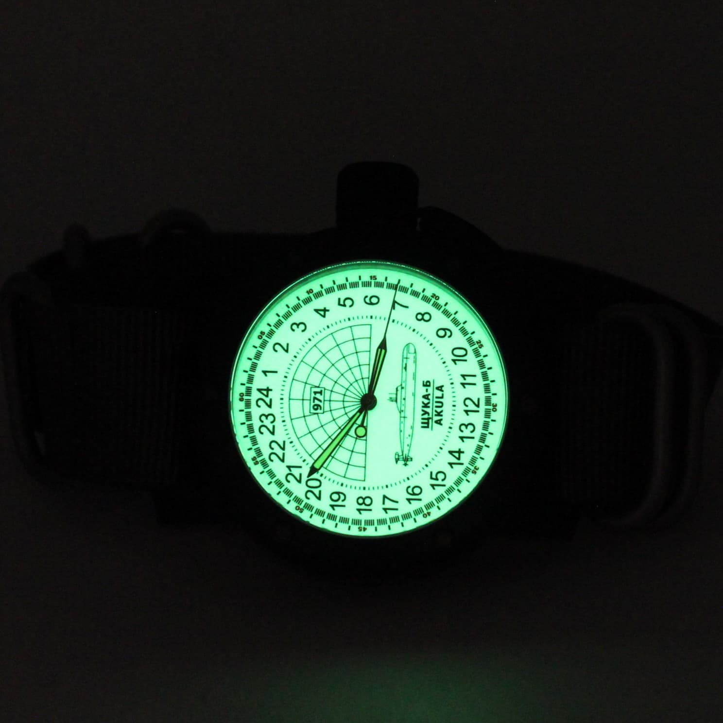 Часы 971 Щука-Б (Акула), механизм Восток 2415.01