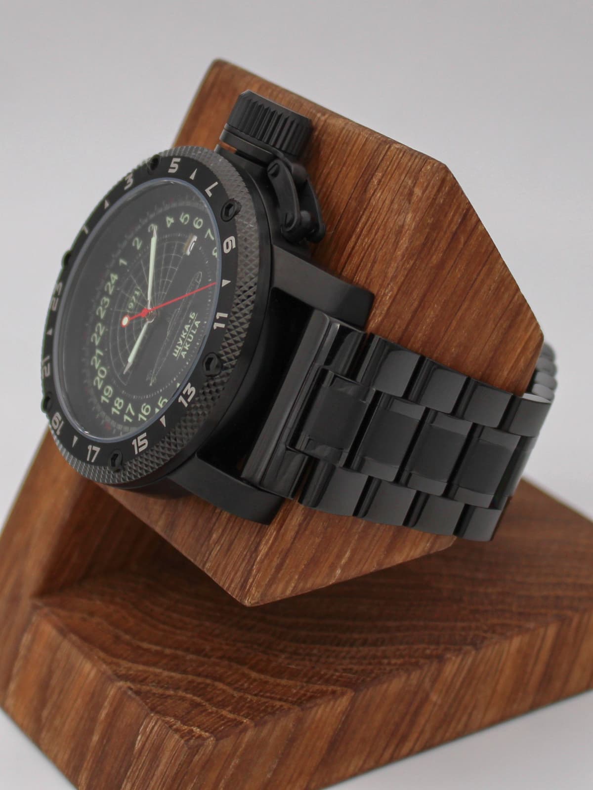 Часы 971 / Щука-Б (Akula) кварцевые (Ronda 515.24H) Q147.063.1