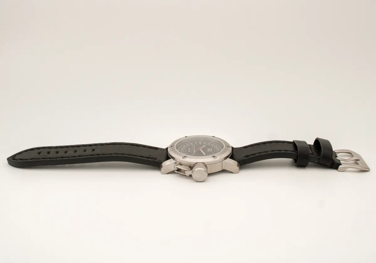 Часы наручные Проект 949А / Антей (Oscar-II) механические 047.01,  механизм Ракета 2623 Н, противоударные.