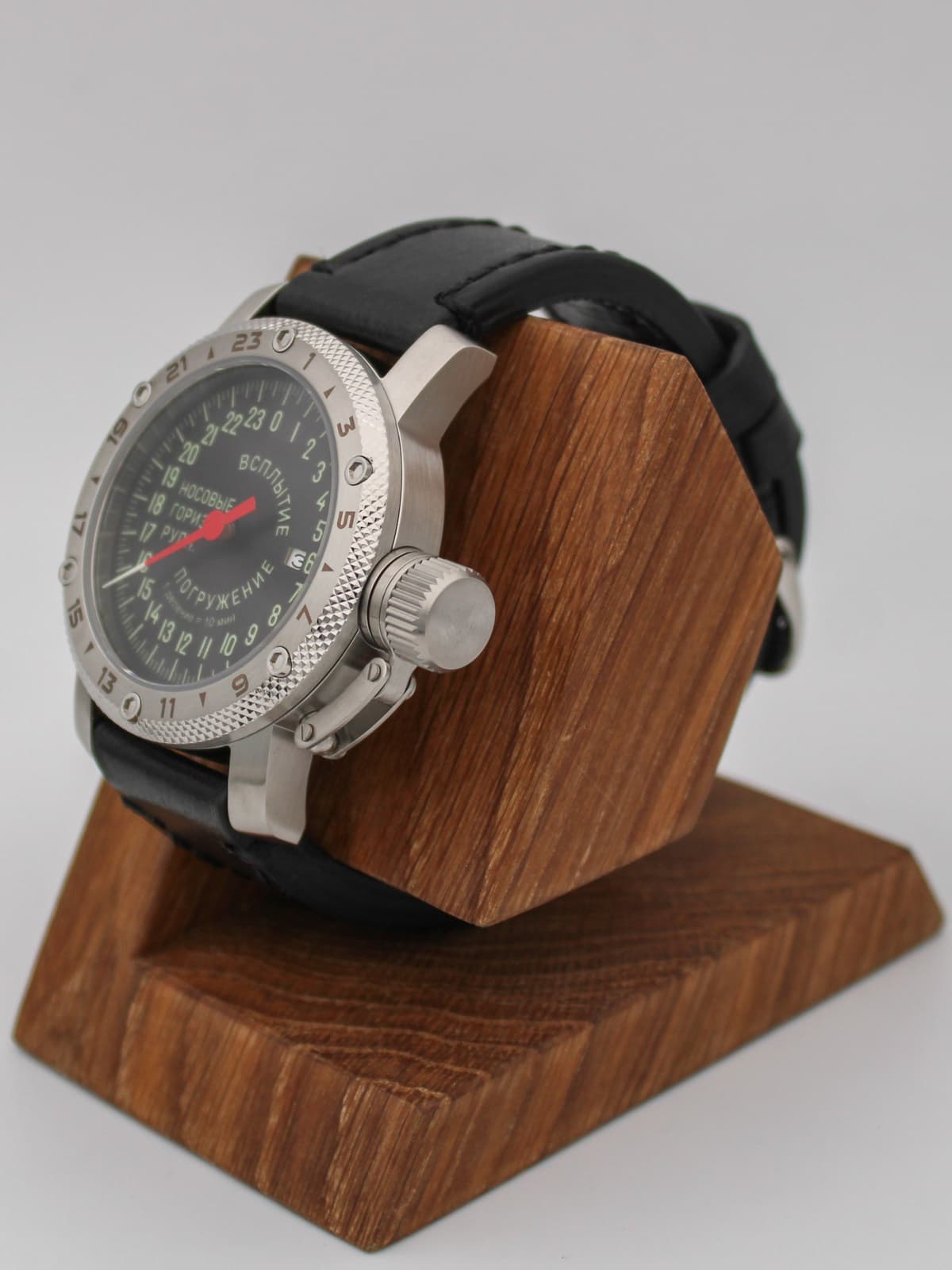 Часы Погружение / Всплытие однострелочные кварцевые (Ronda 515.24H) Q47.182.01