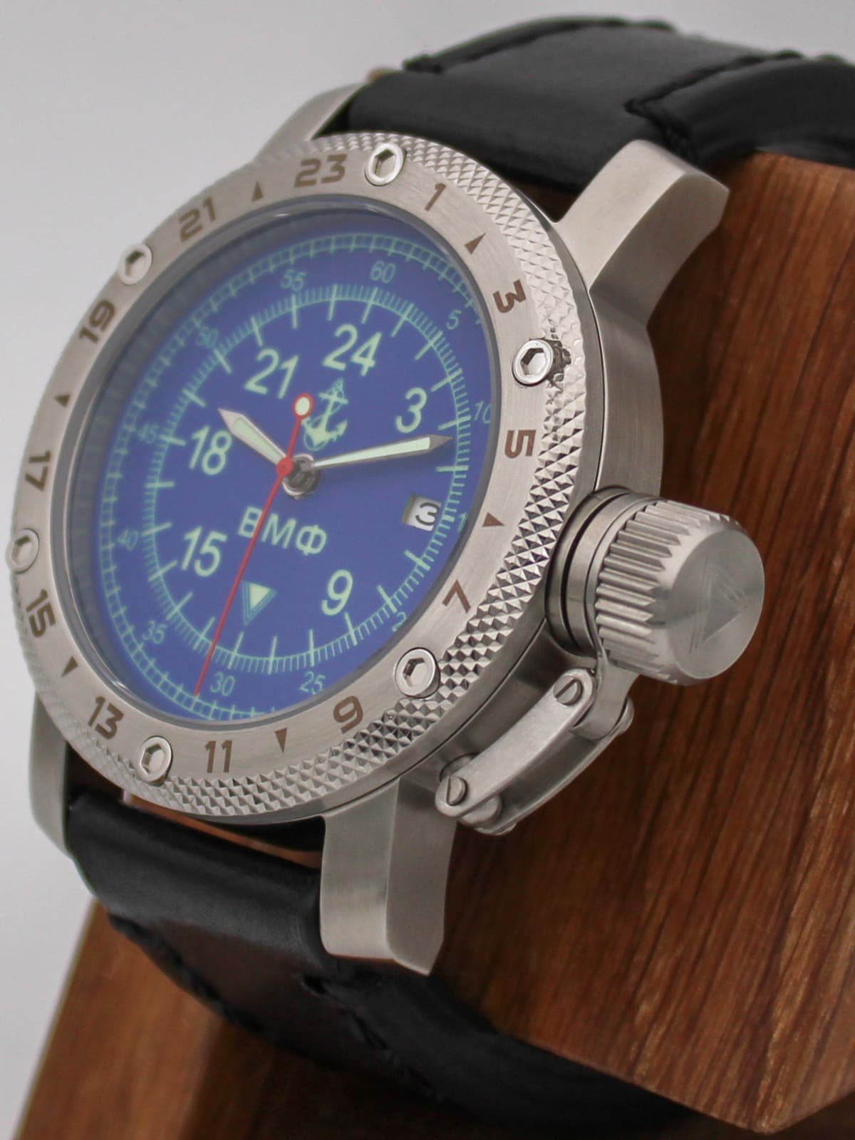 Часы ВМФ кварцевые (Ronda 515.24H) Q47.070.01