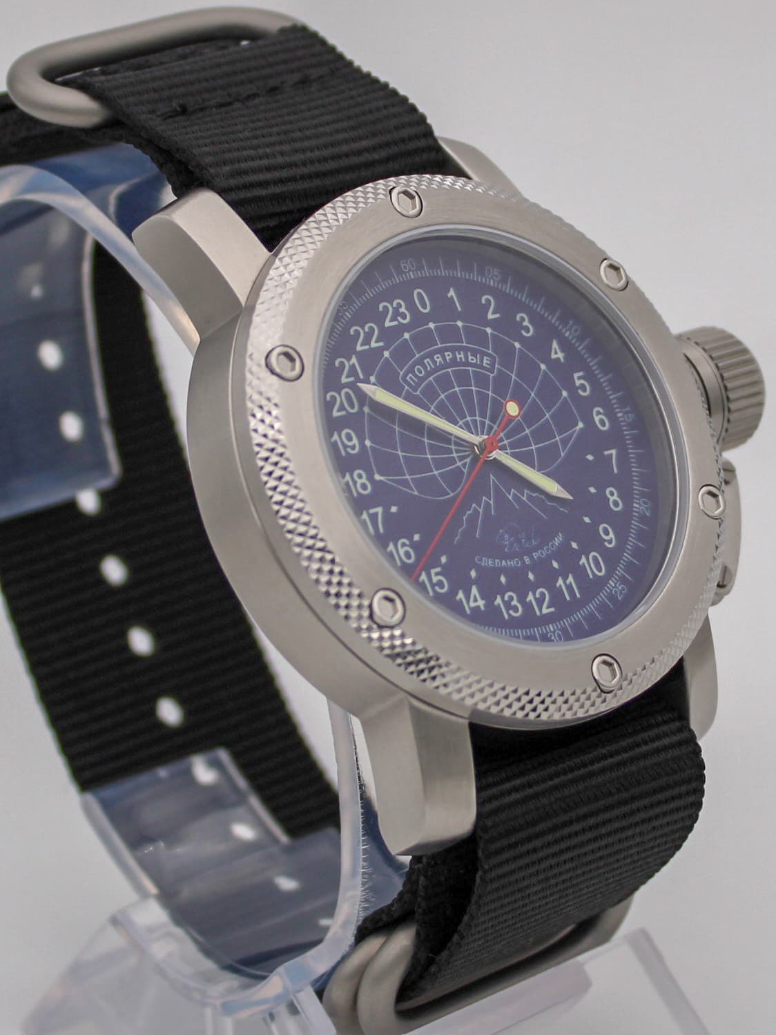 Часы Полярные (медведь) механизм Восток 2431.01