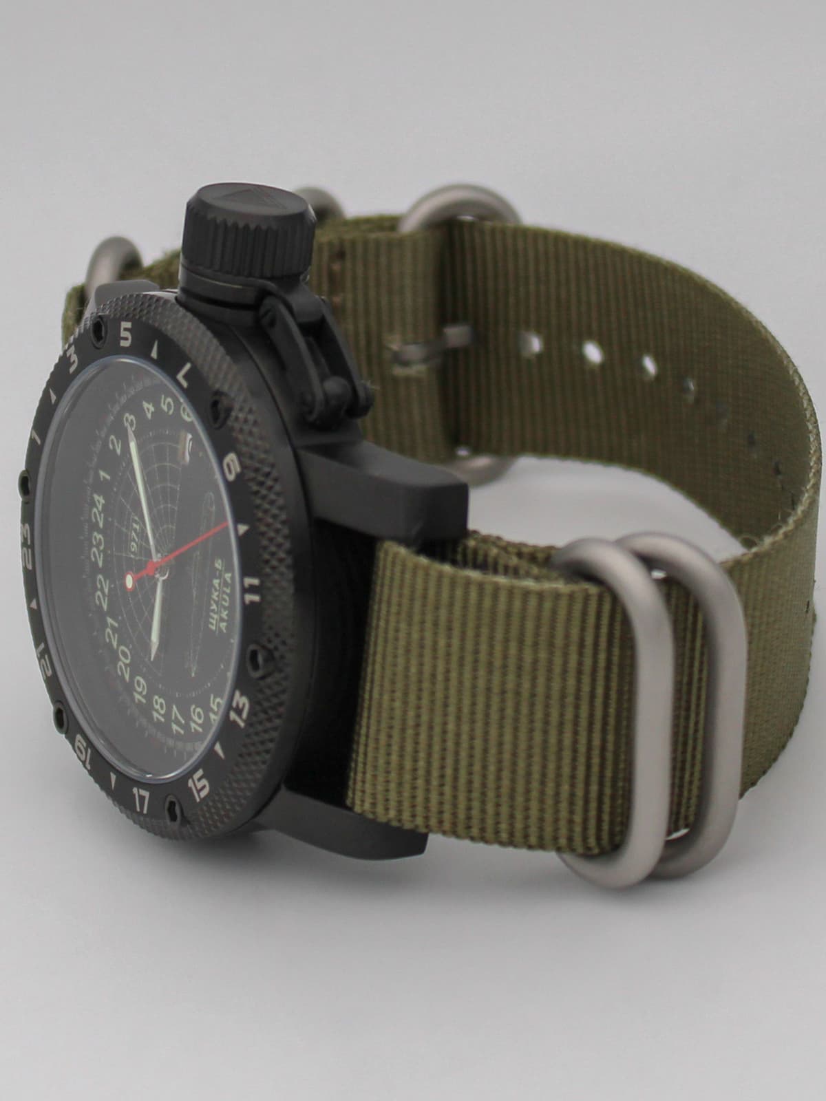 Часы 971 / Щука-Б (Akula) кварцевые (Ronda 515.24H) Q147.063.21