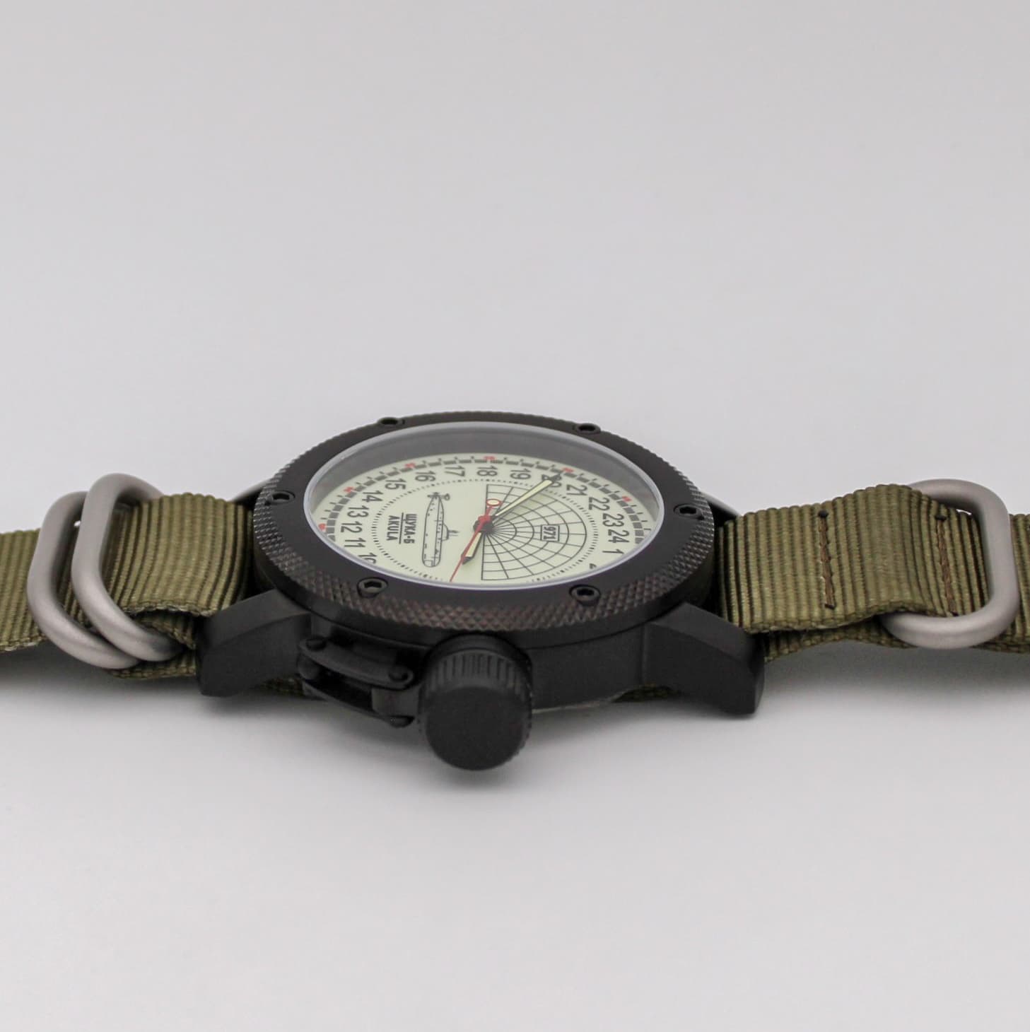 Часы 971 Щука-Б (Акула), механизм Восток 2415.01