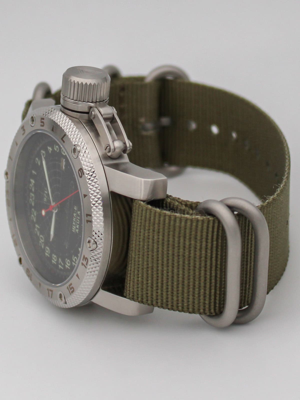 Часы 971 / Щука-Б (Akula) кварцевые (Ronda 515.24H) Q47.063.21