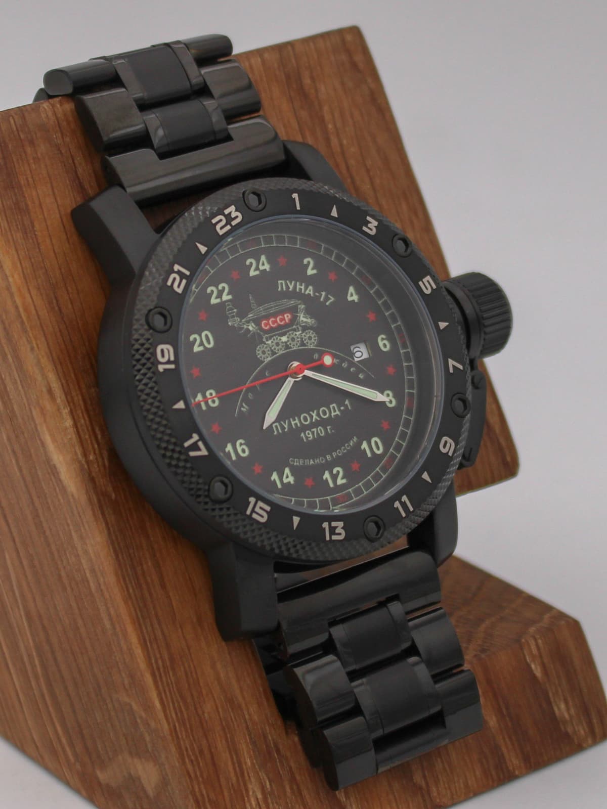 Часы "Луноход-1" кварцевые (Ronda 515.24H) Q147.406.1